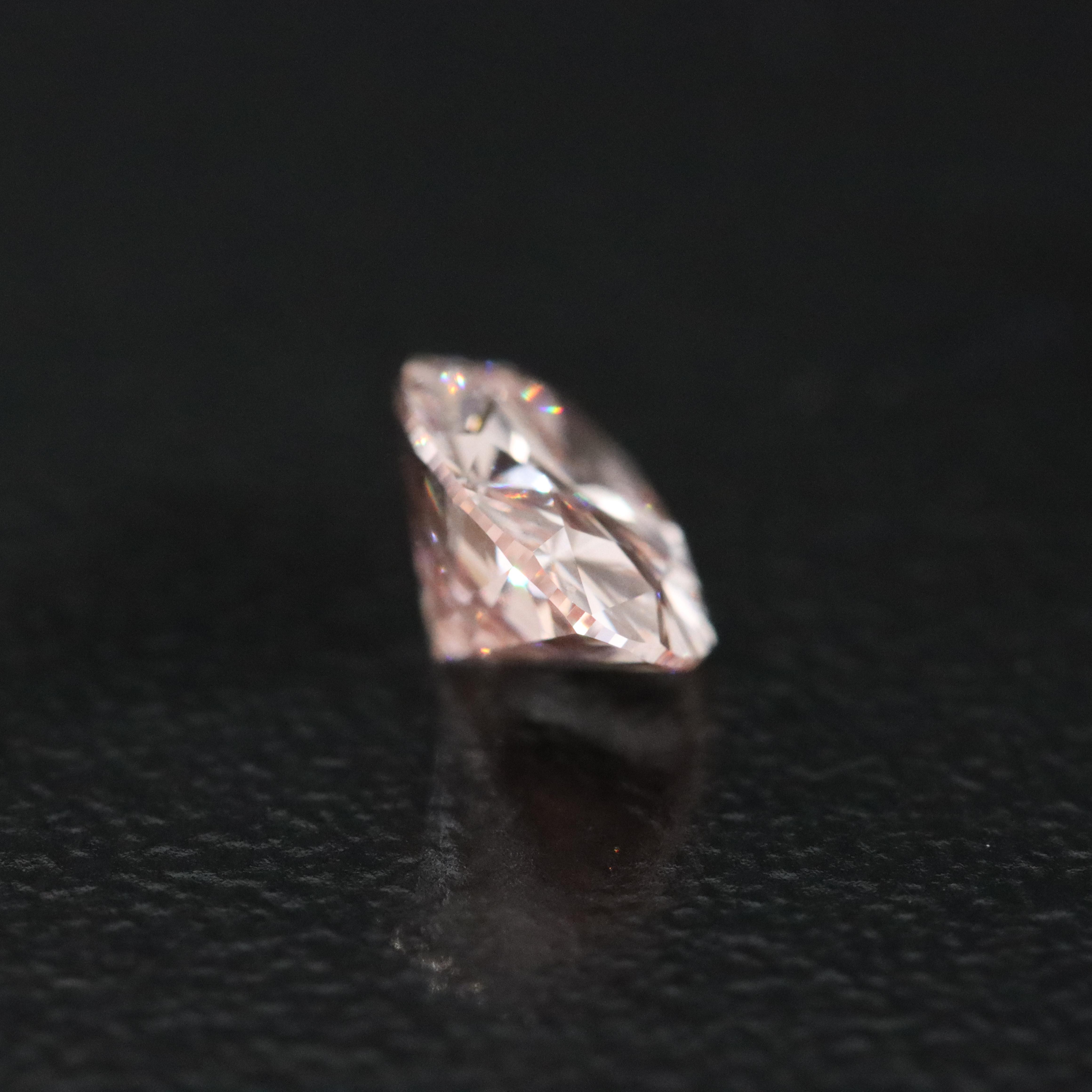 Loose 1.03 CT Lab Grown Diamond with IGI Report