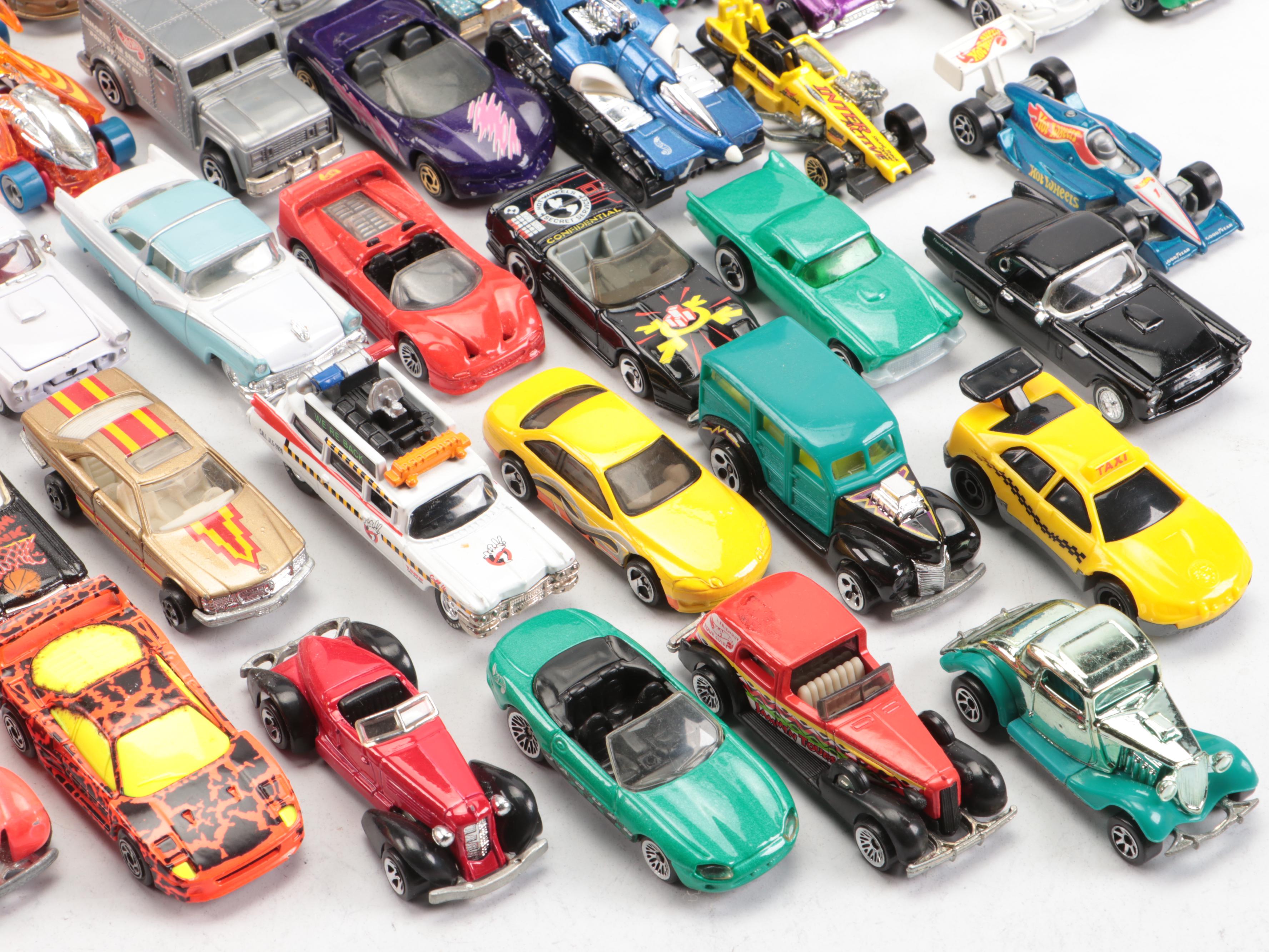 Hot Wheels, Matchbox, Racing Champions and More Toy Cars in Case
