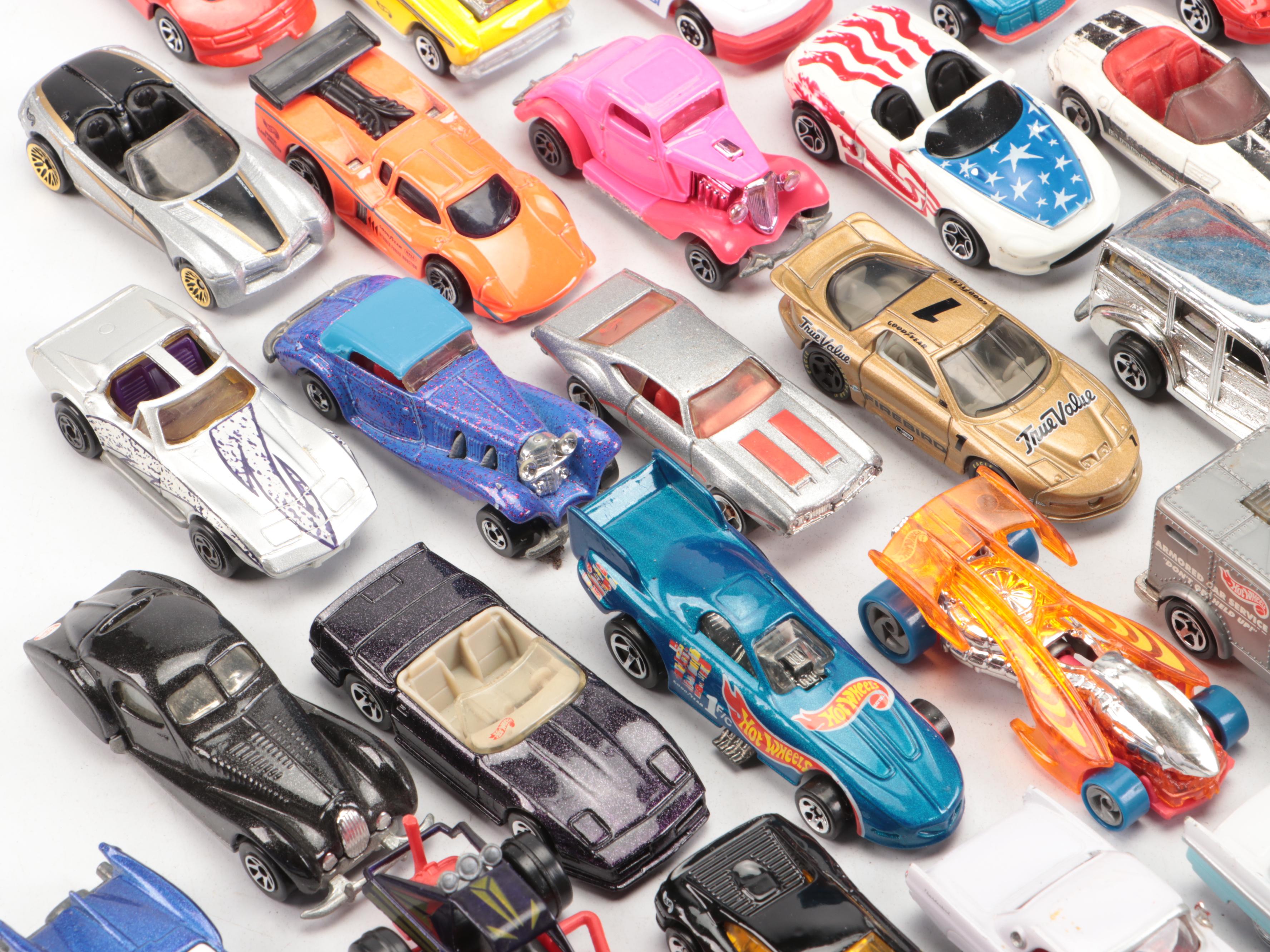 Hot Wheels, Matchbox, Racing Champions and More Toy Cars in Case