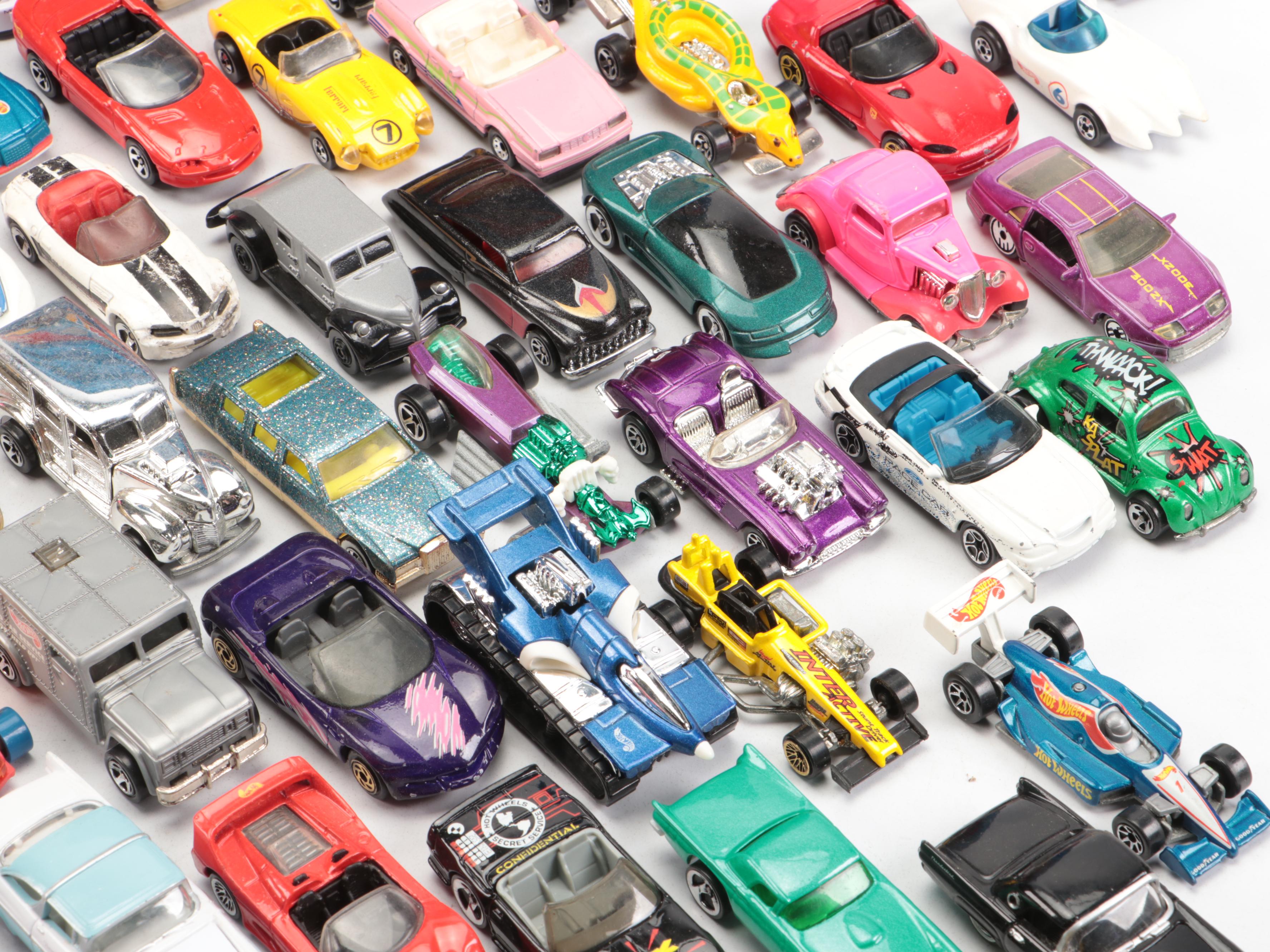 Hot Wheels, Matchbox, Racing Champions and More Toy Cars in Case