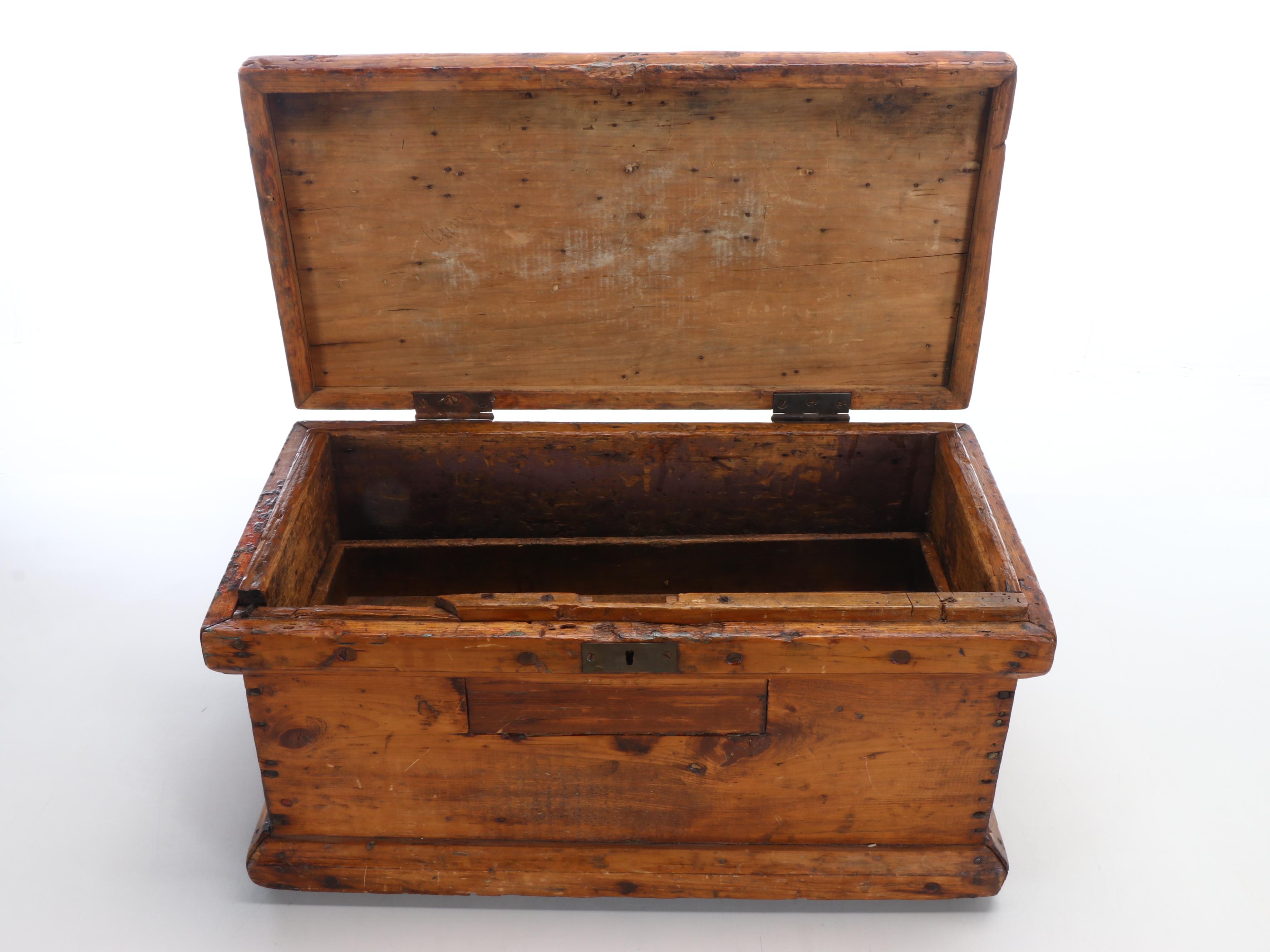 American Colonial Style Wooden Blanket Chest, Late 19th/Early 20th Century