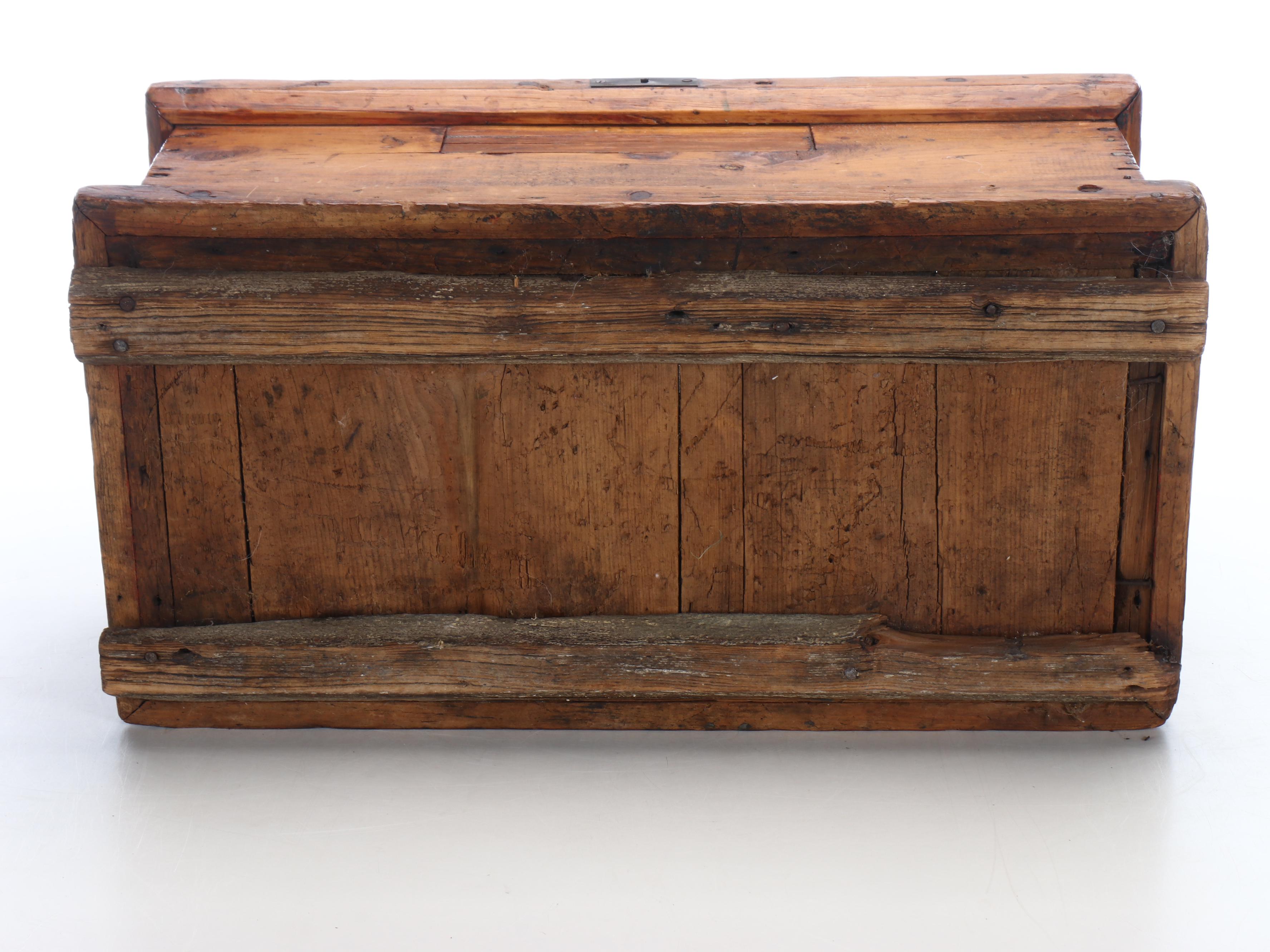 American Colonial Style Wooden Blanket Chest, Late 19th/Early 20th Century
