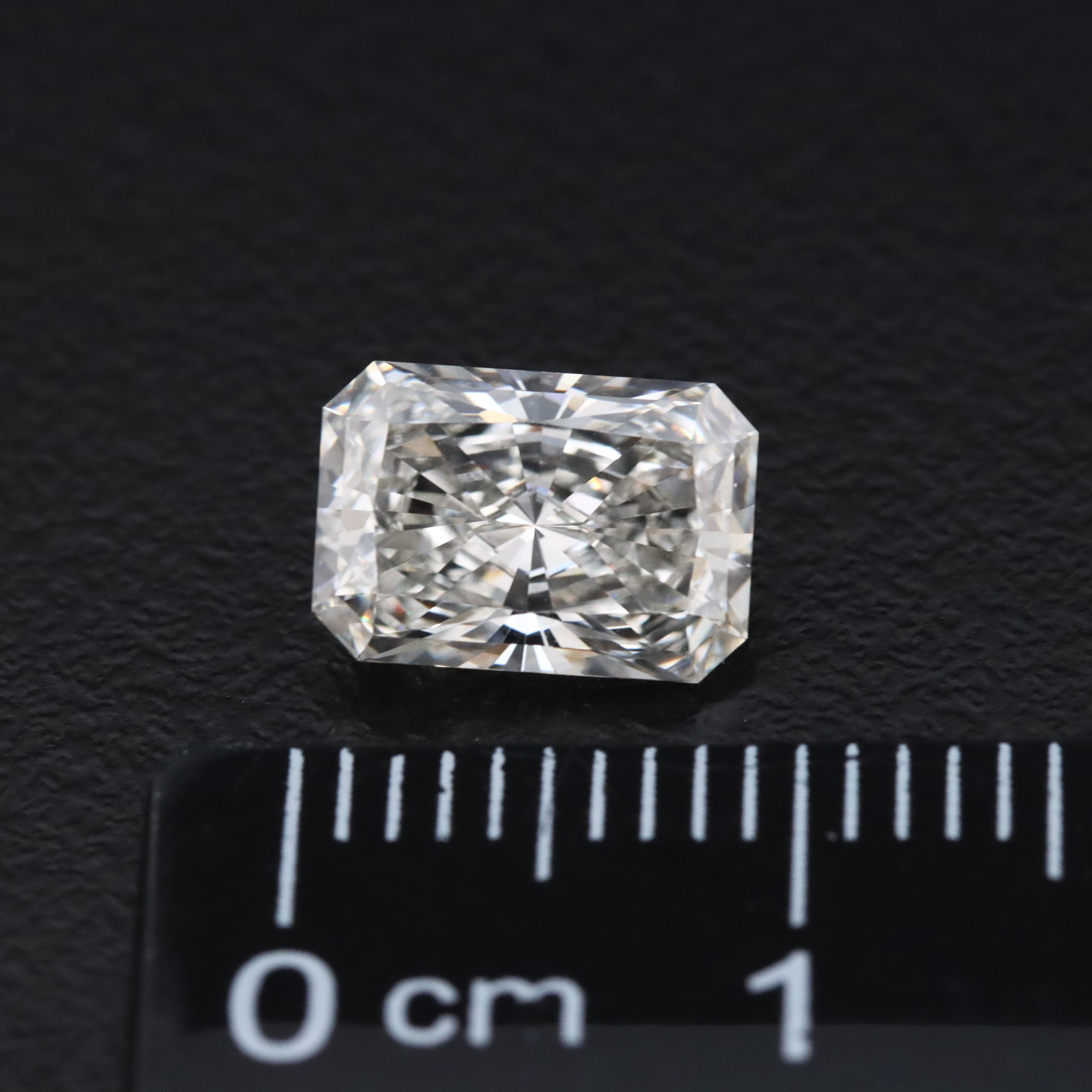 Loose 1.75 CT Lab Grown Diamond with IGI Report