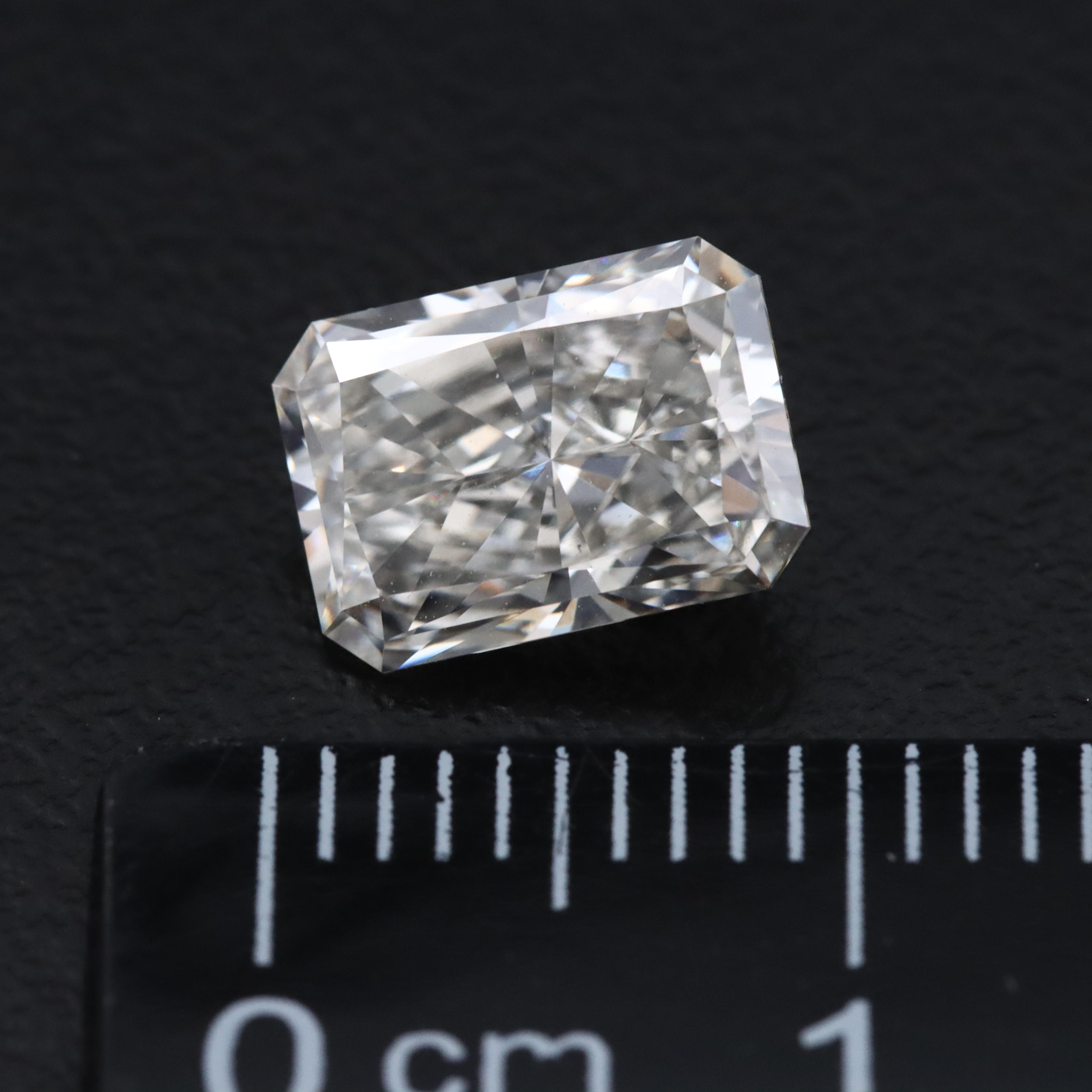 Loose 1.96 CT Lab Grown Diamond with IGI Report