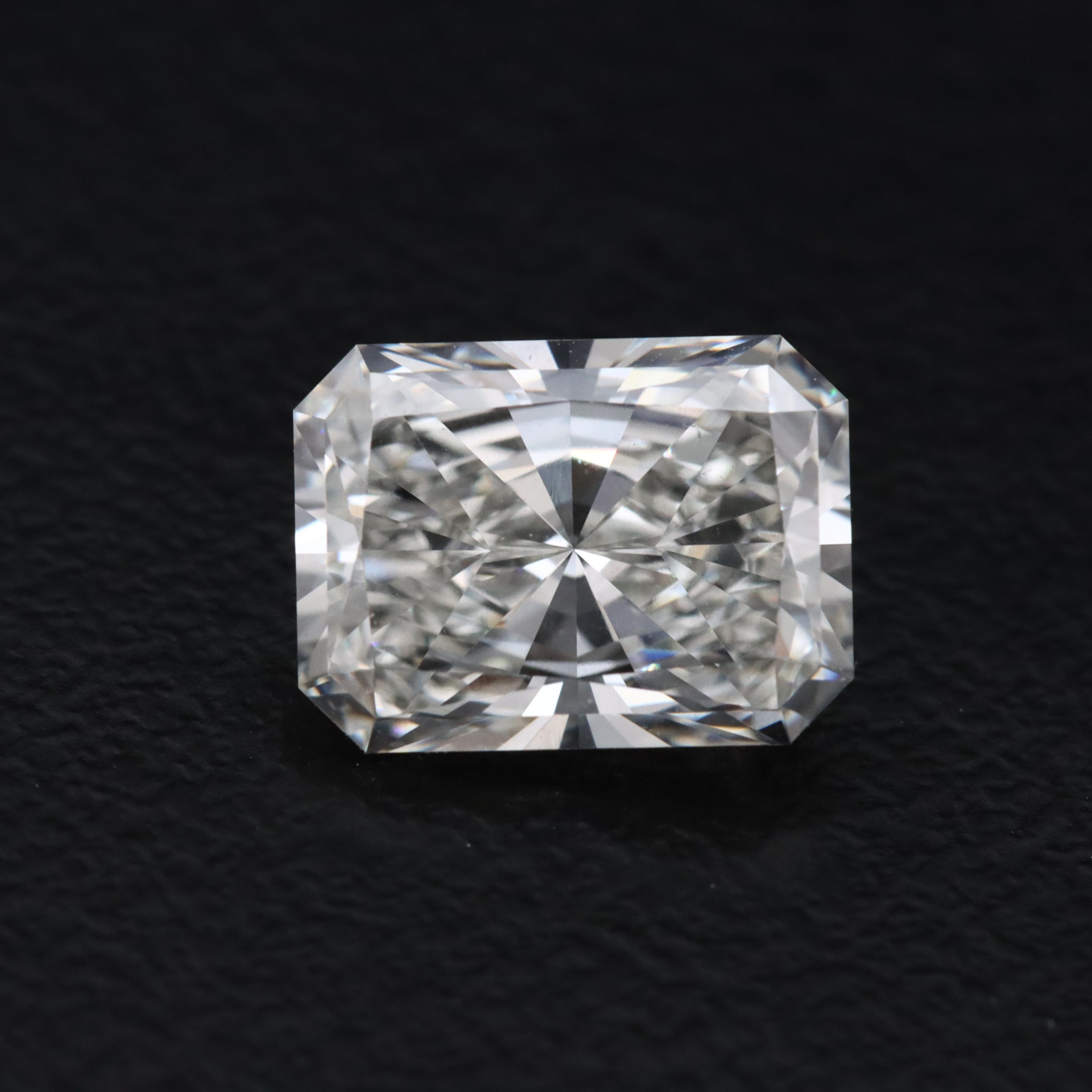 Loose 1.88 CT Lab Grown Diamond with IGI Report