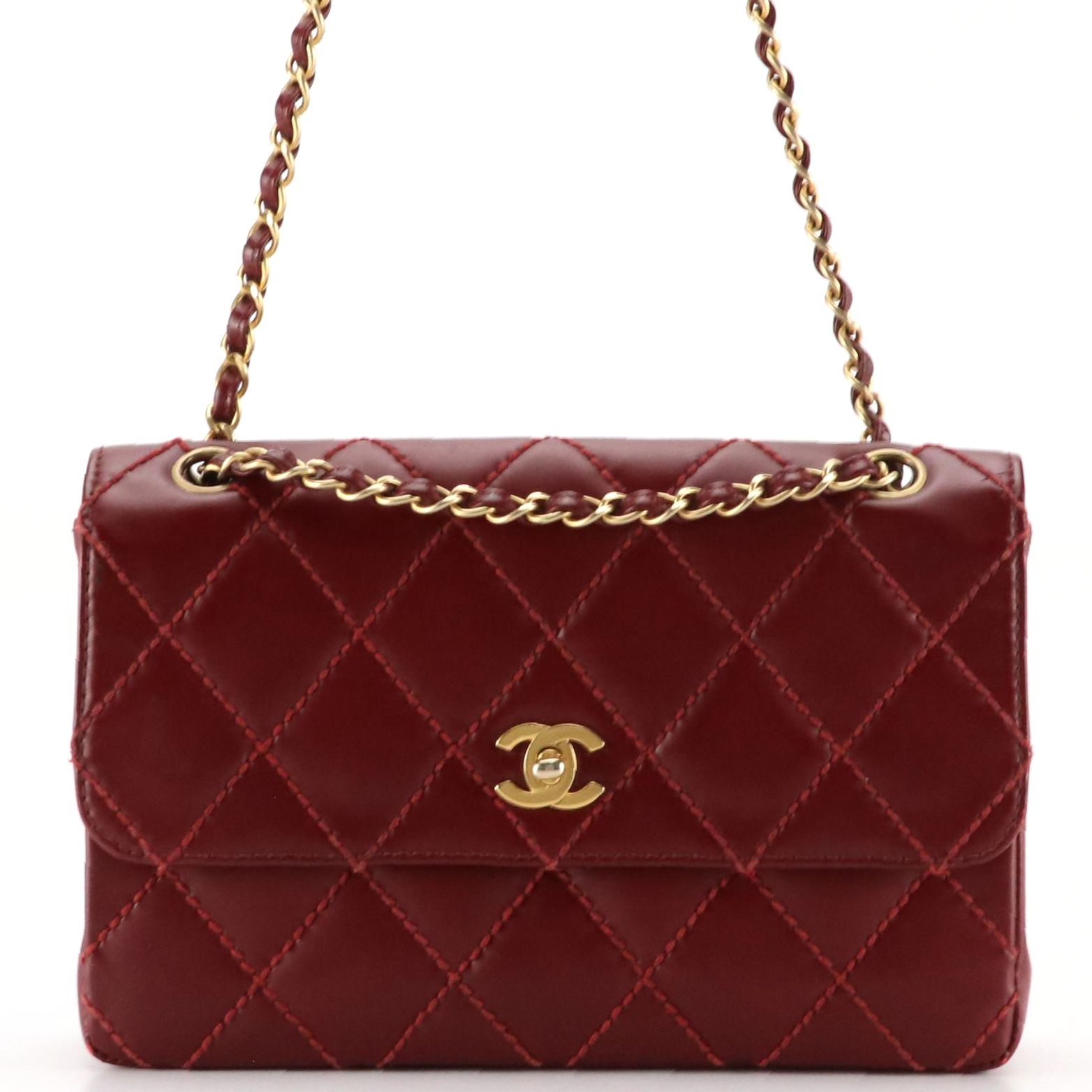 Chanel CC Flap Bag with Interwoven Chain Strap in Dark Red Matelassé Calfskin