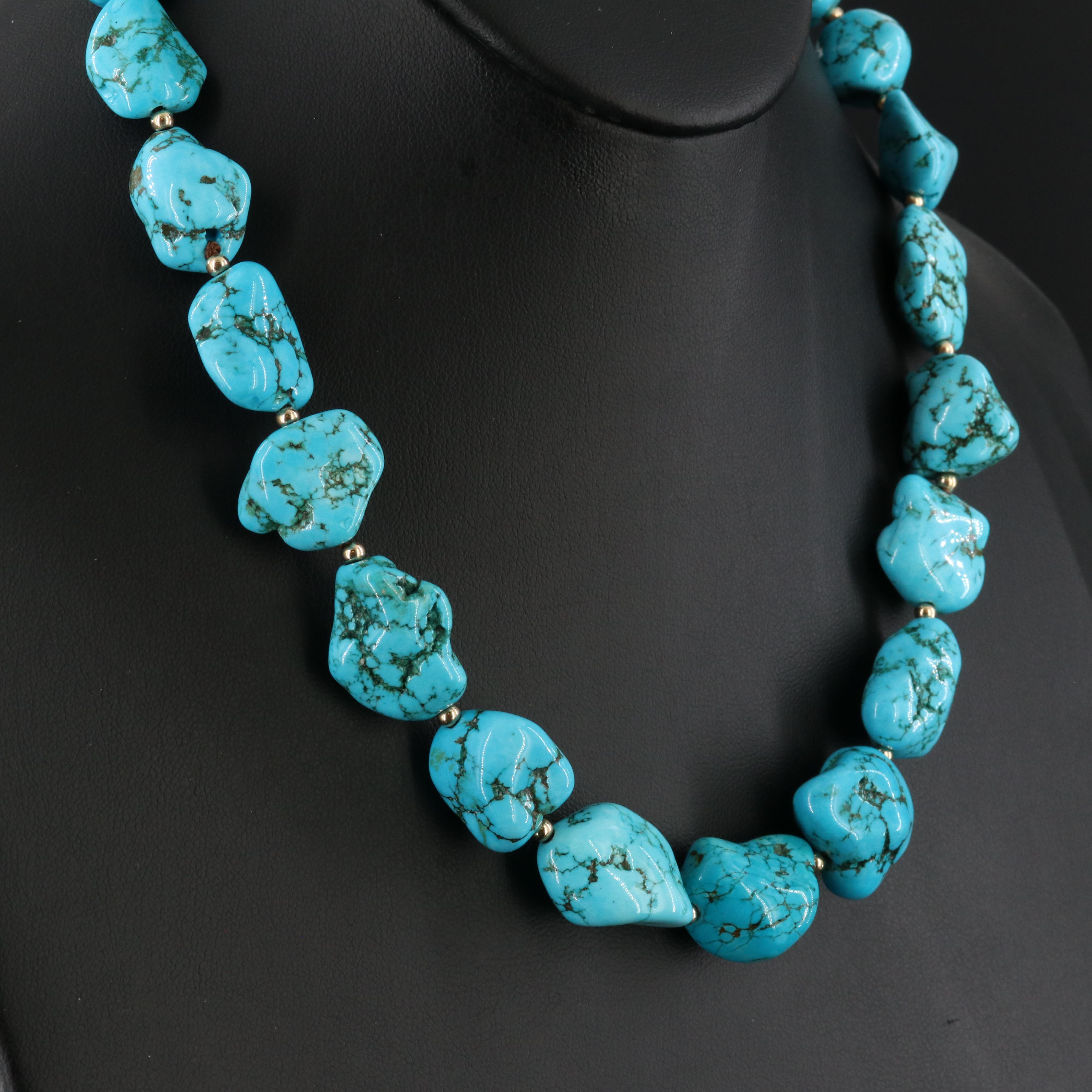 10K Magnesite Necklace