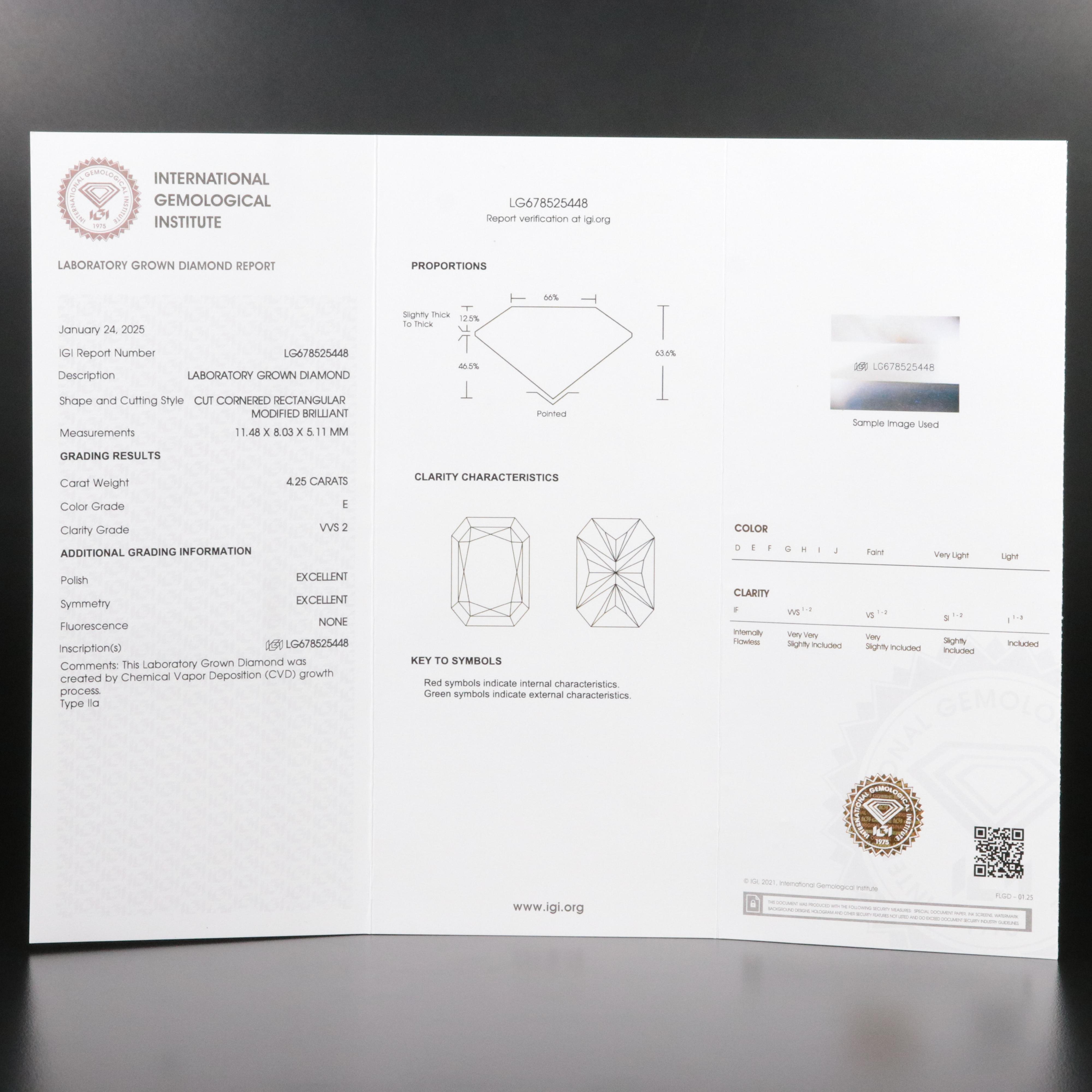 18K 4.25 CT Lab Grown Diamond Solitaire Ring with IGI Report