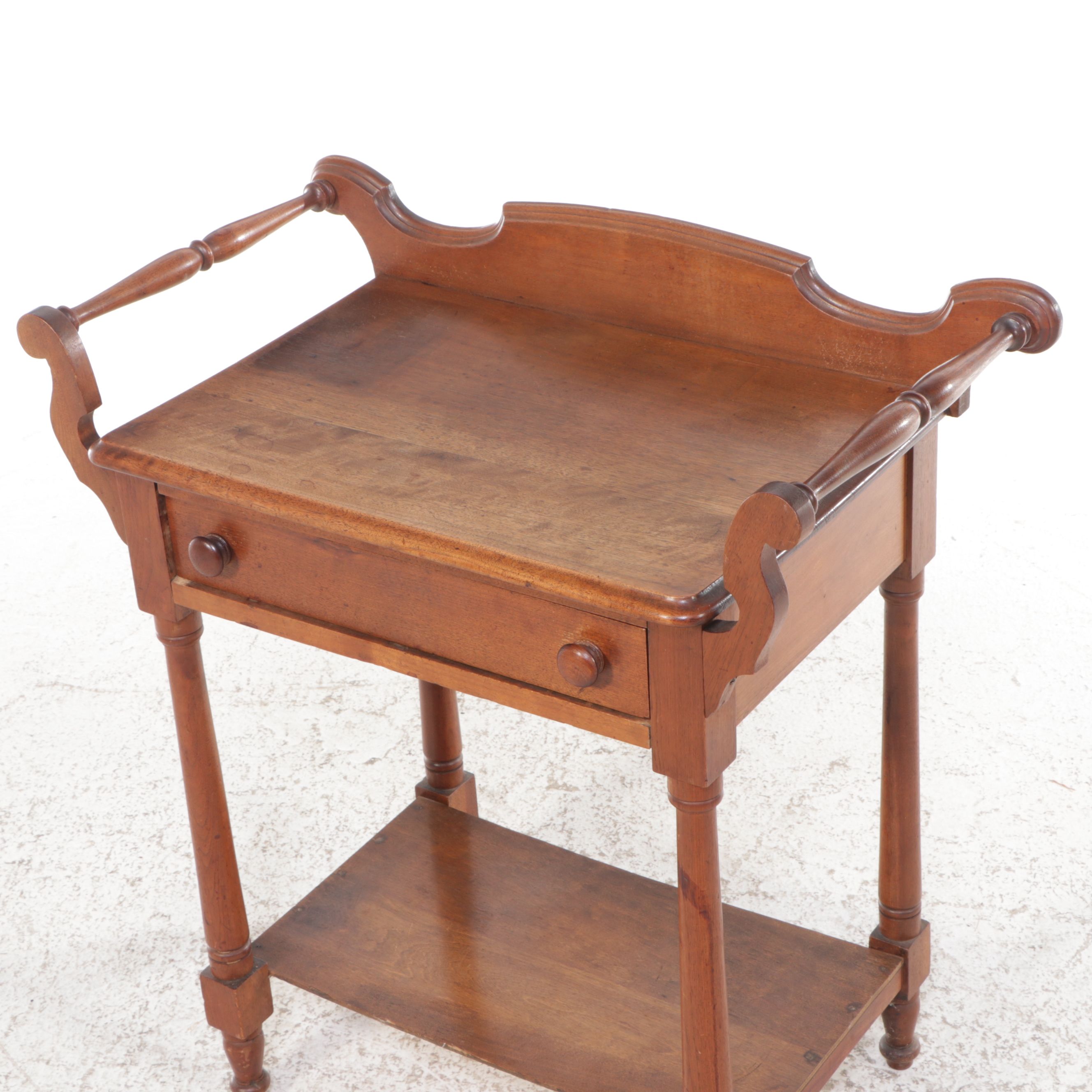 American Colonial Style Maple Washstand, Early 20th Century