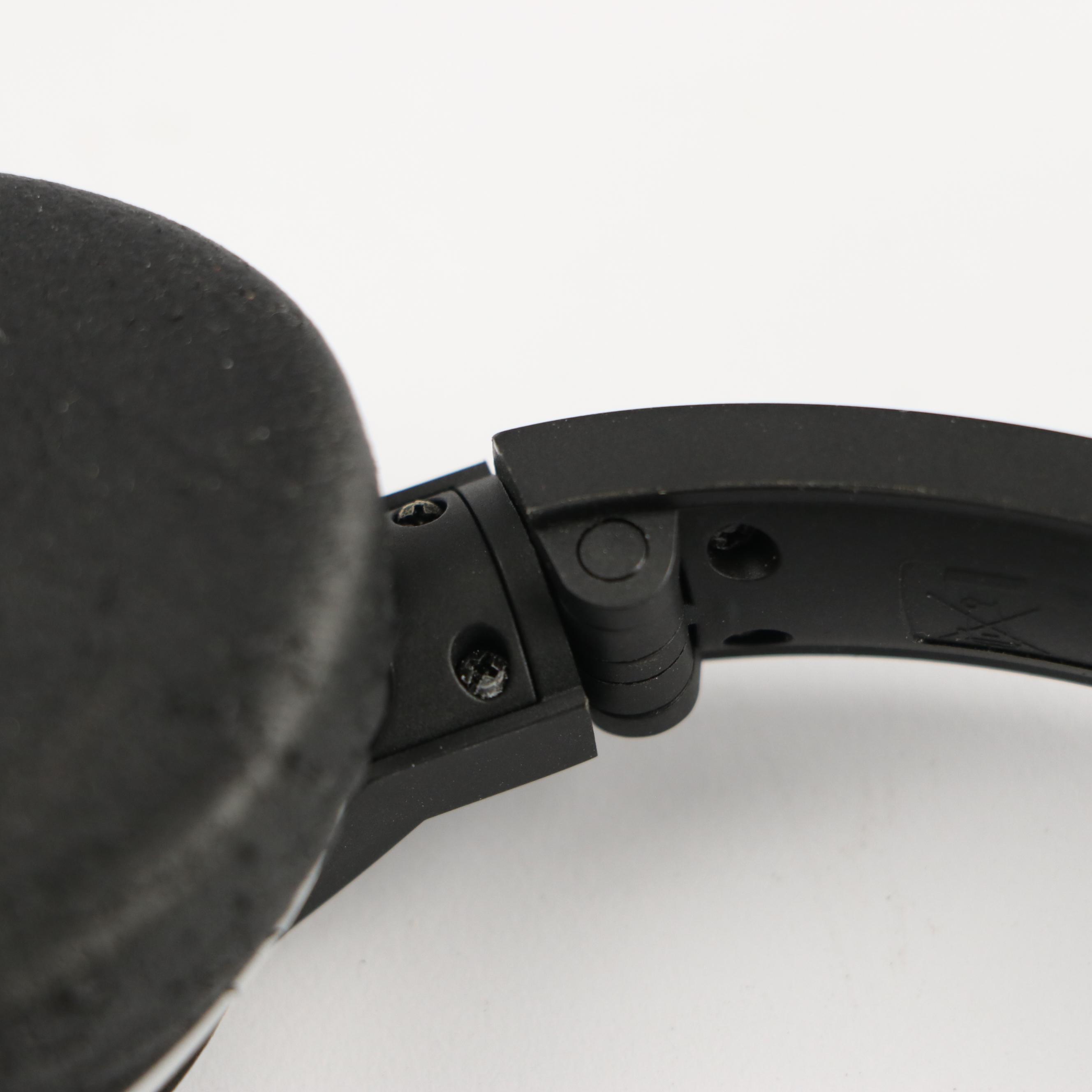 Bose OE2 On-Ear Headphones with Case