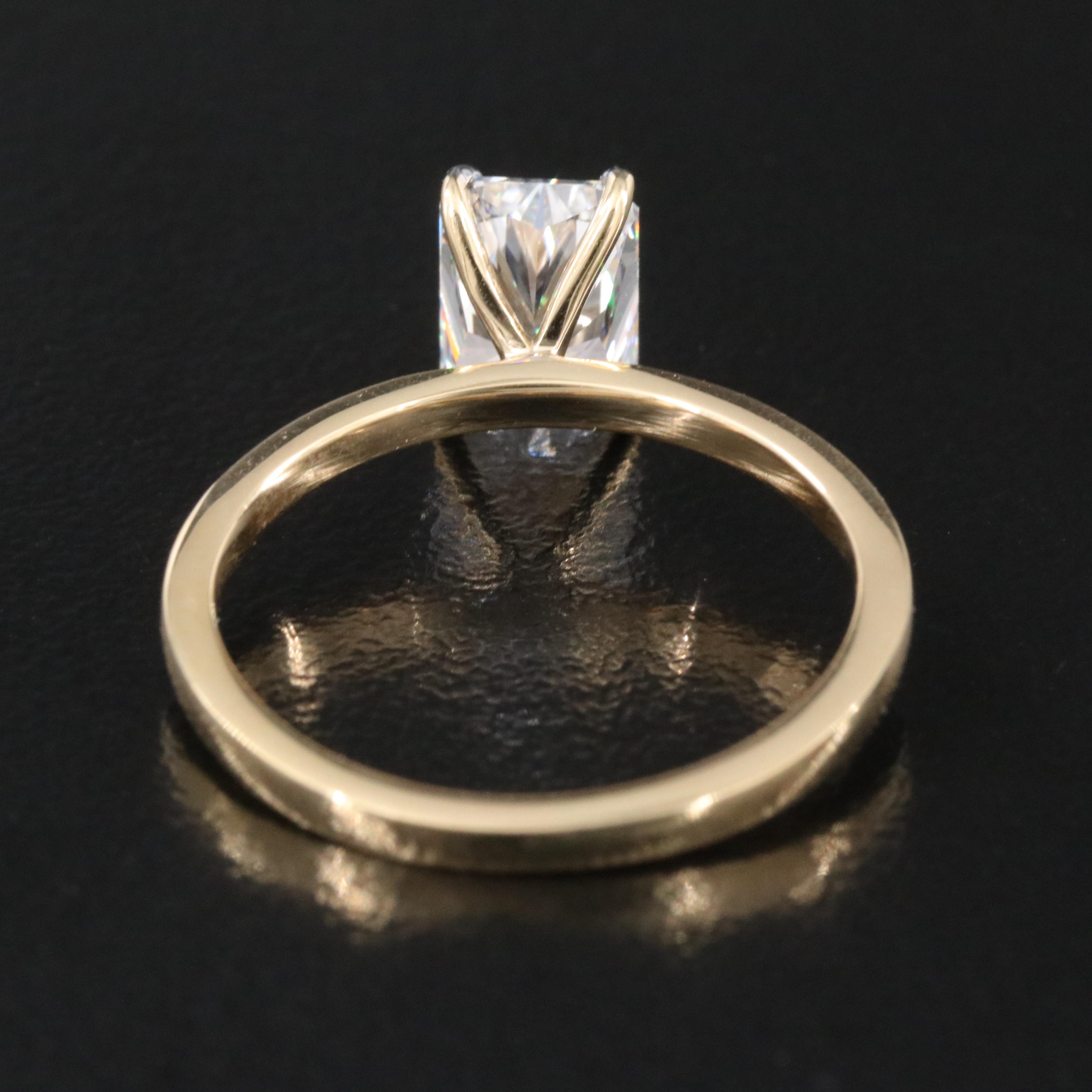 14K 1.37 CT Lab Grown Diamond Solitaire Ring with IGI Report