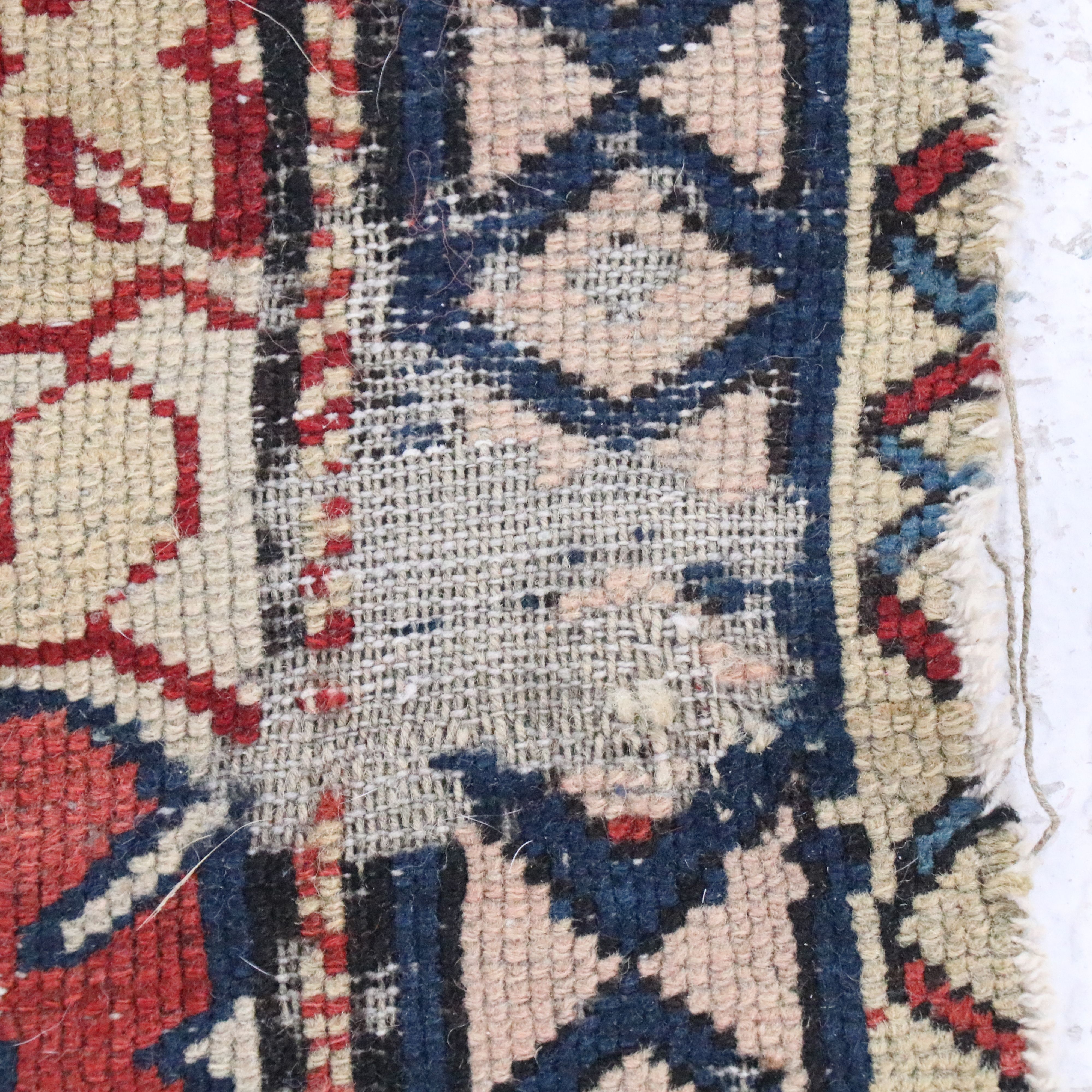 2'11 x 4' Hand-Knotted Caucasian Shirvan Accent Rug