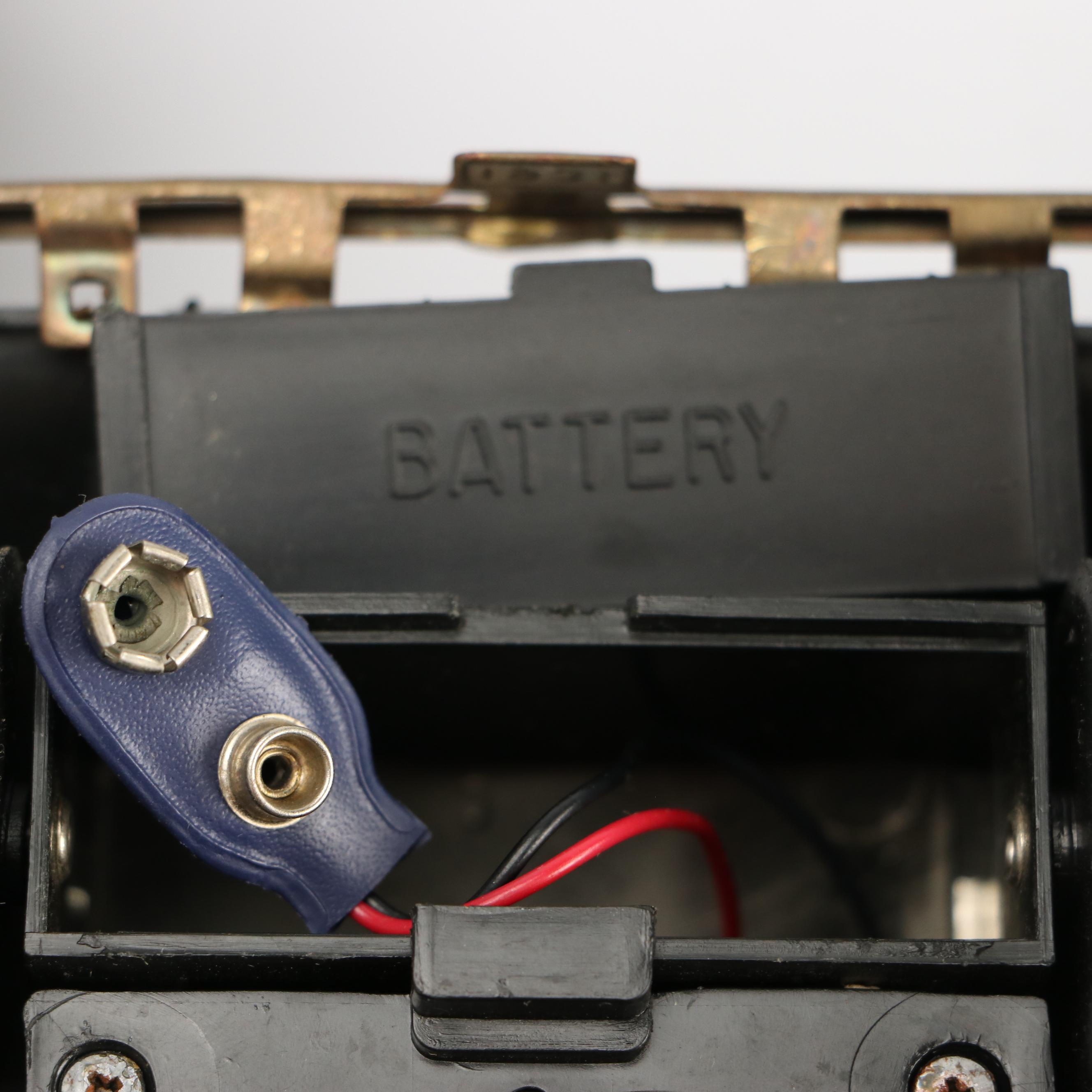 1928 Lincoln Model L Convertible and Other Novelty Car Radios