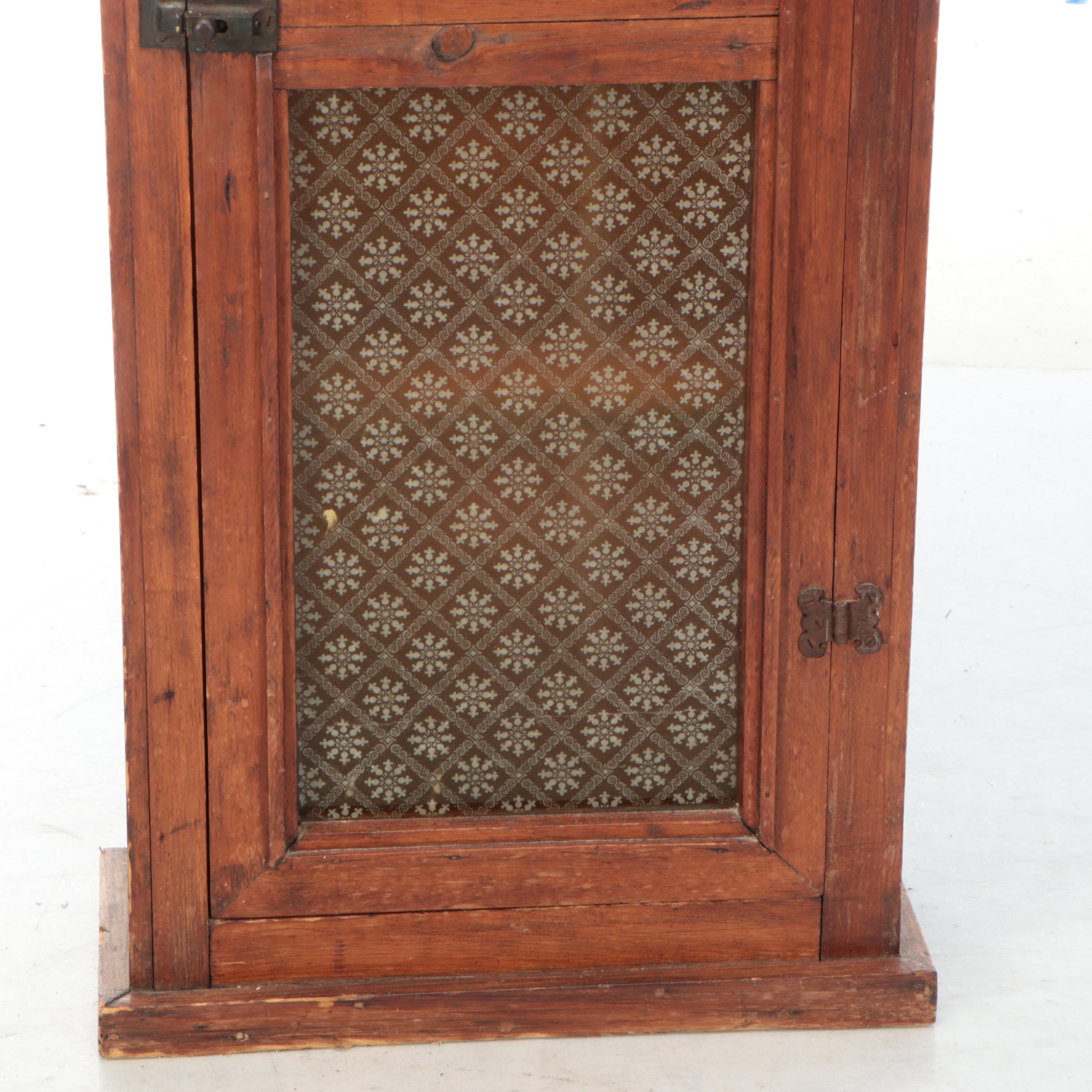 American Primitive Counter Cabinet with Patterned Glass Door
