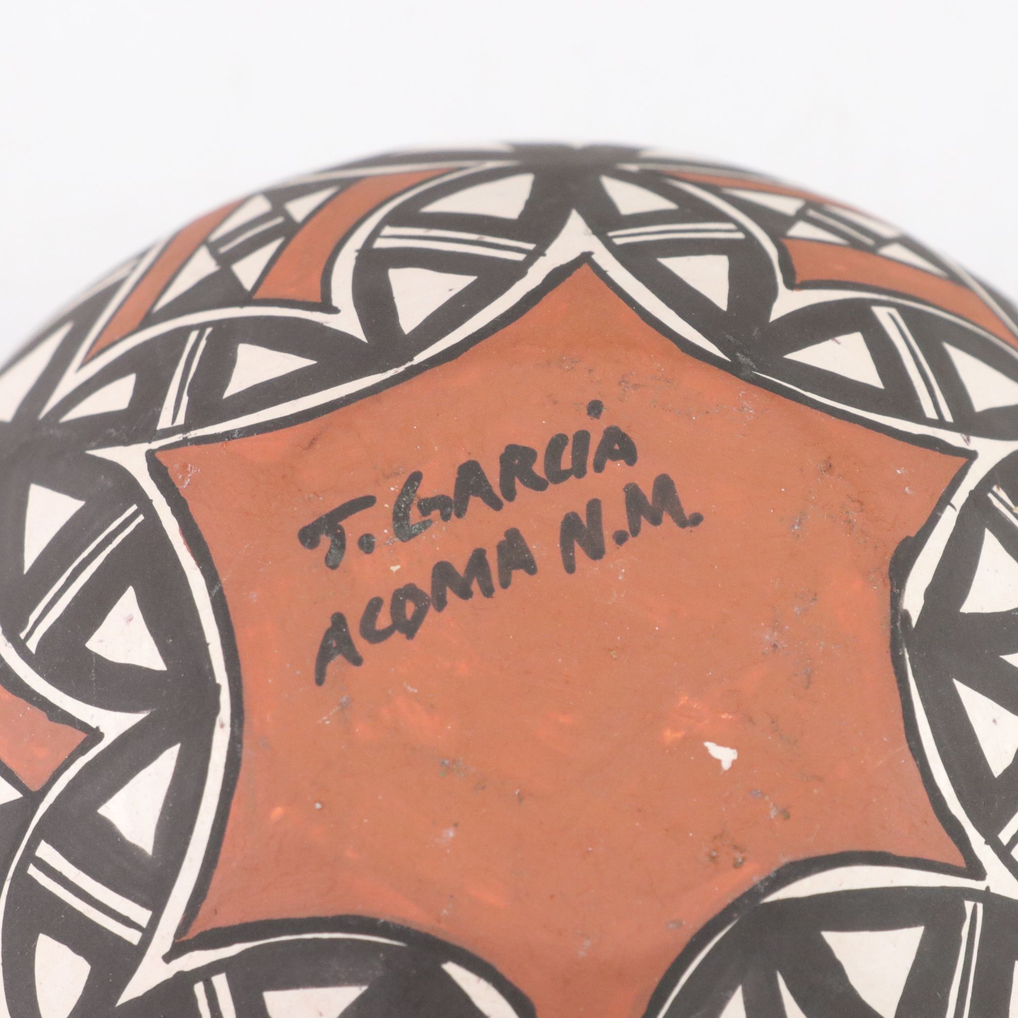 Hand-Crafted Acoma Pueblo & Other Native American Pottery