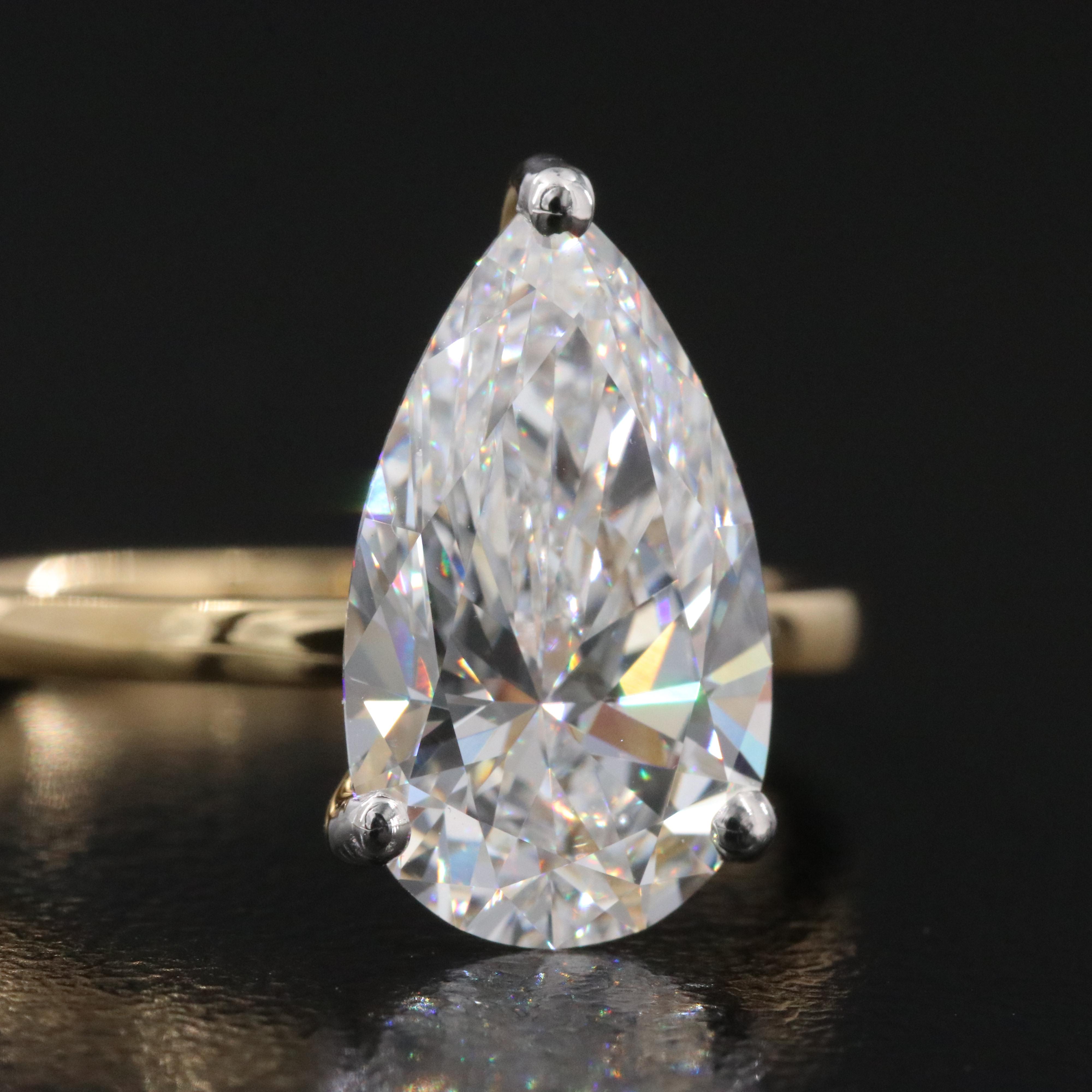 18K 3.33 CT Lab Grown Diamond Solitaire Ring with IGI Report