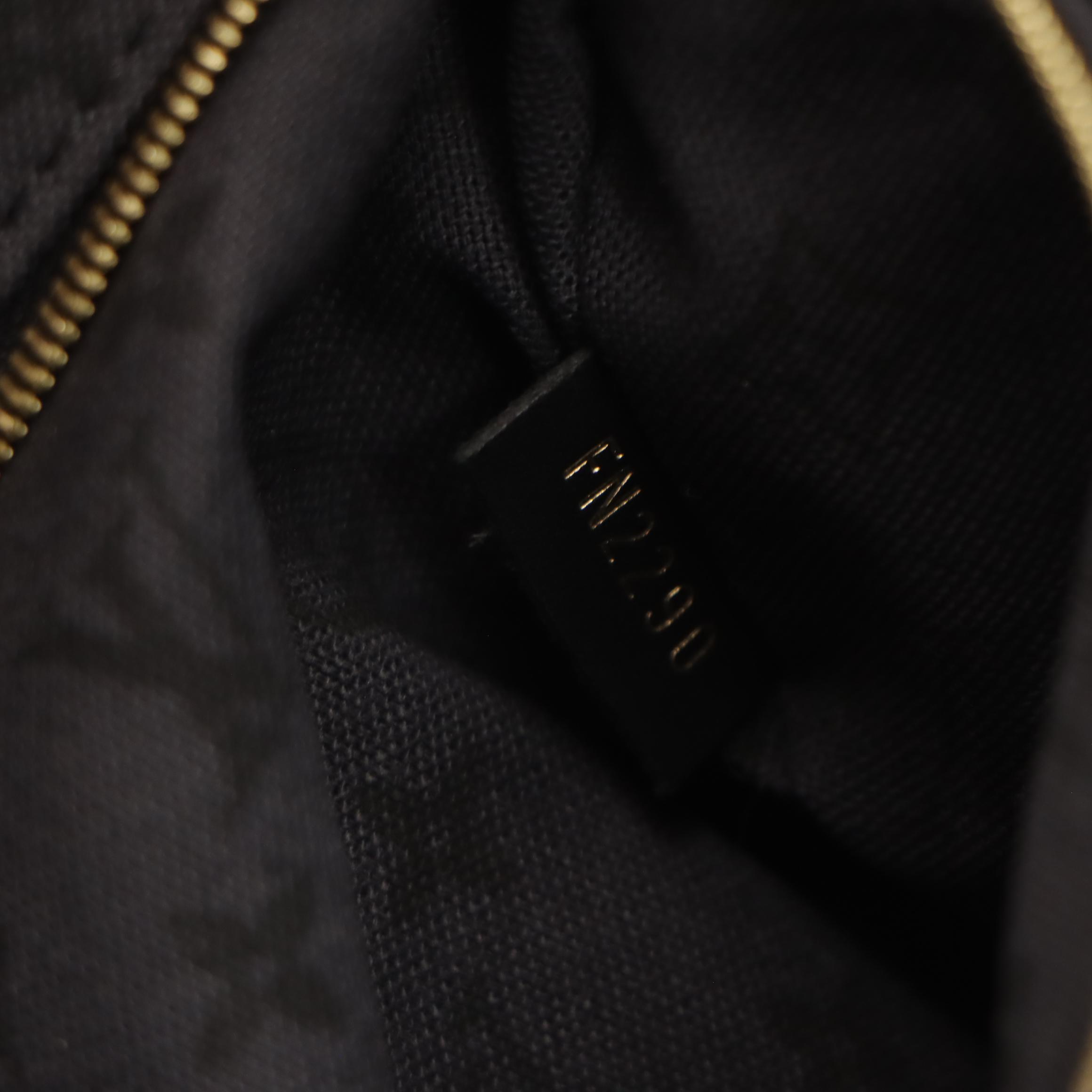 Louis Vuitton Monogram Giant Crafty OnTheGo Two-Way Tote