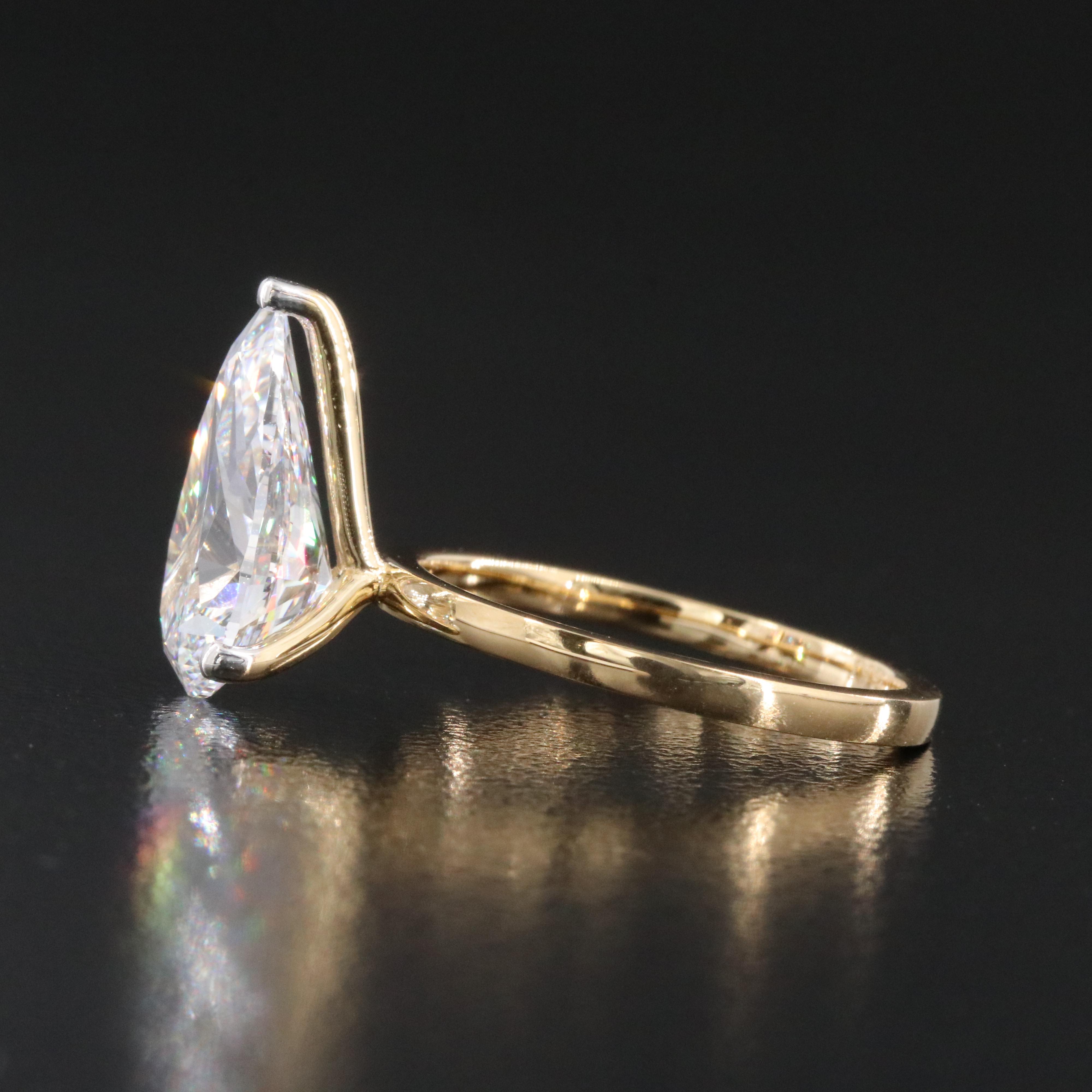 18K 3.52 CT Lab Grown Diamond Solitaire Ring with IGI Report