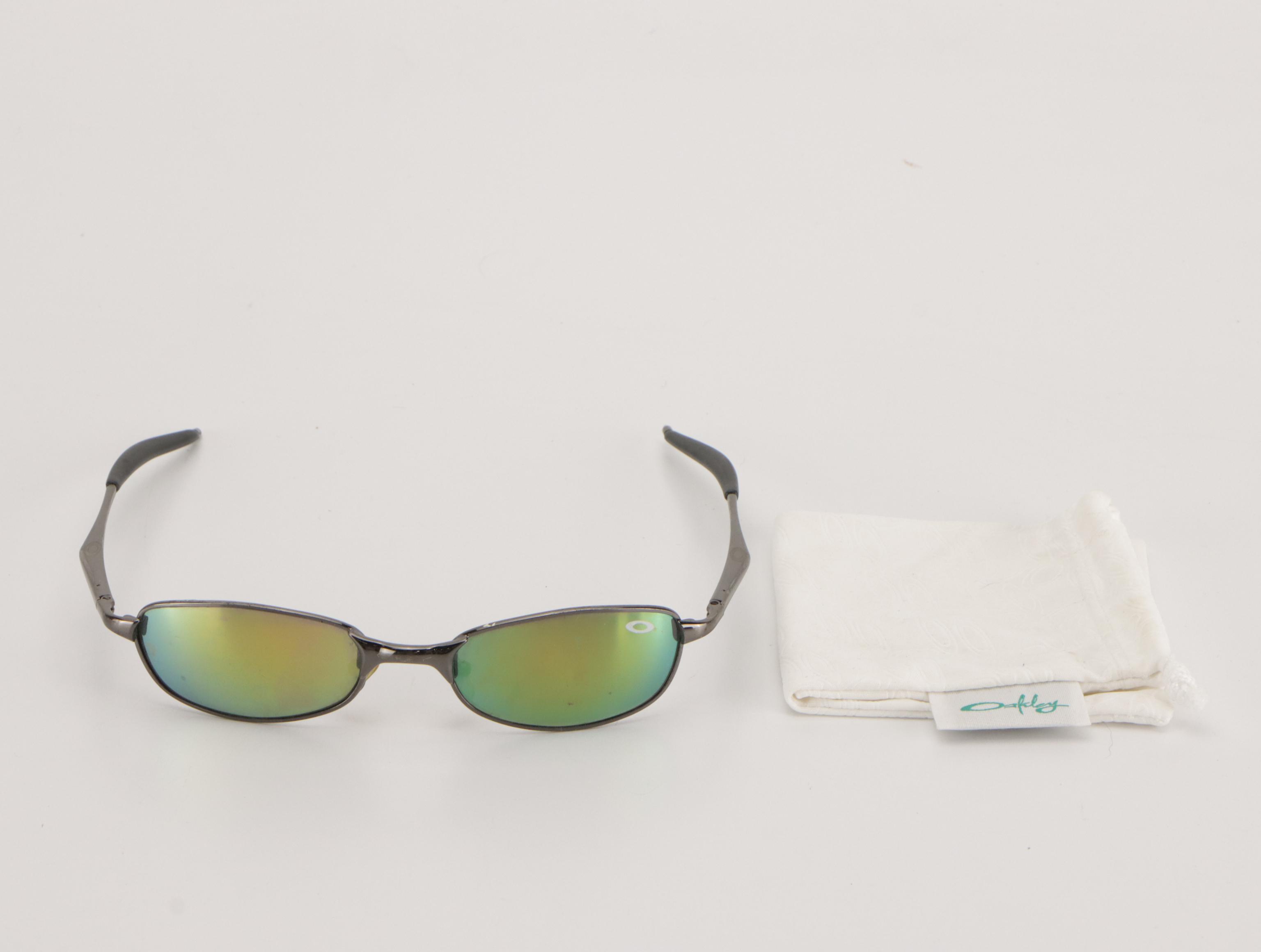 Oakley FD021 Oval Mirrored Lens and T7049 Gray Square Sunglasses