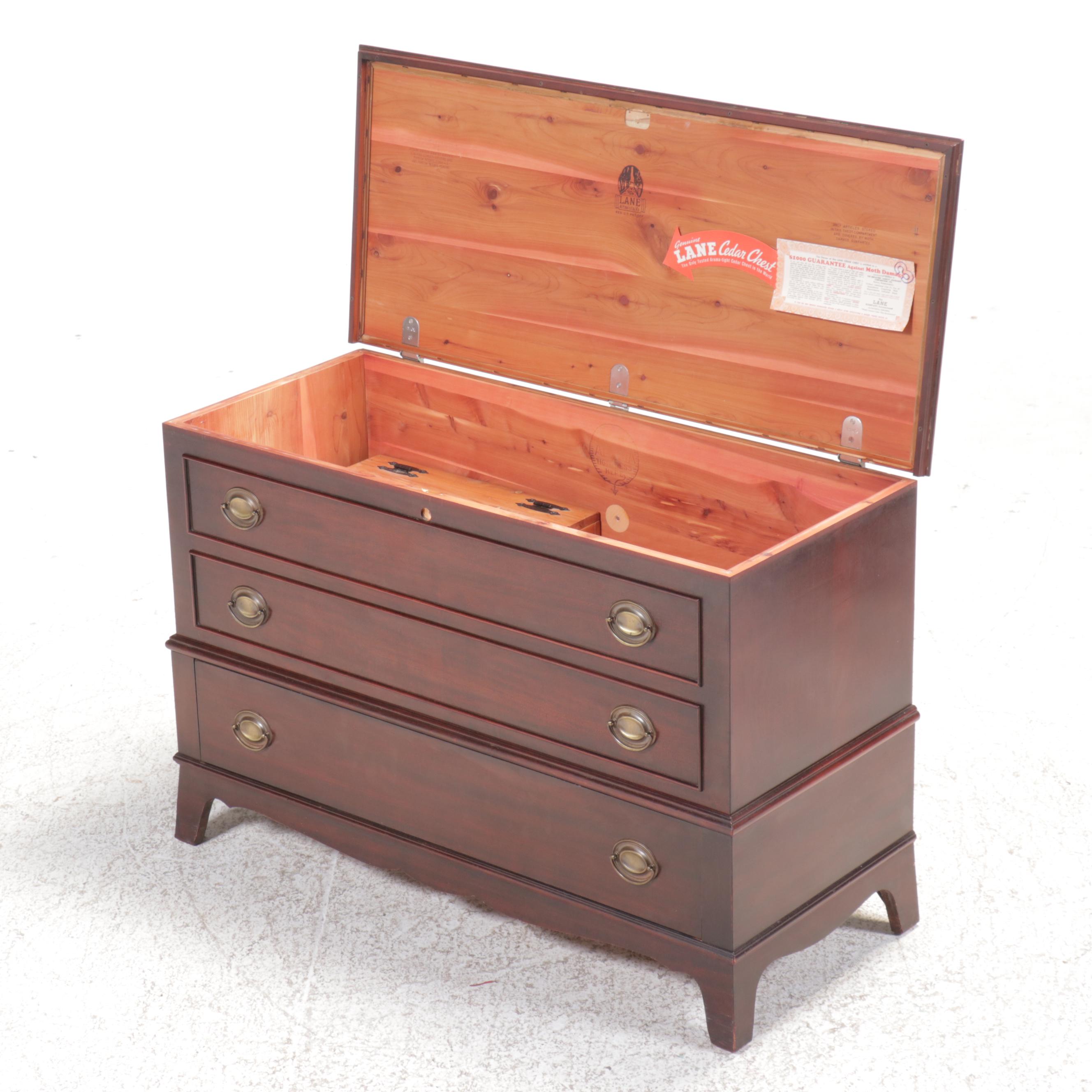 Lane Federal Style Single-Drawer Cedar-Lined Mahogany Blanket Chest