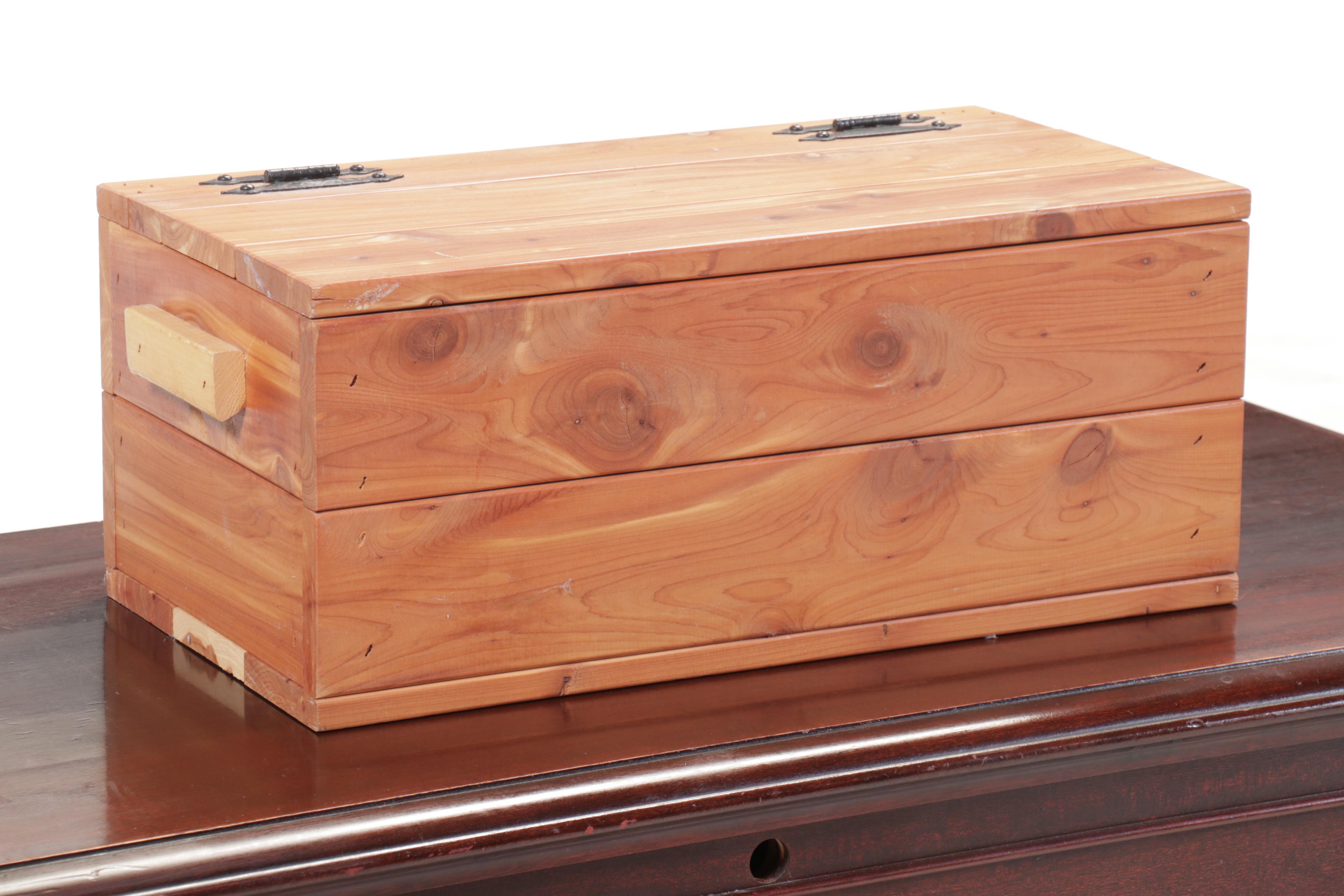 Lane Federal Style Single-Drawer Cedar-Lined Mahogany Blanket Chest