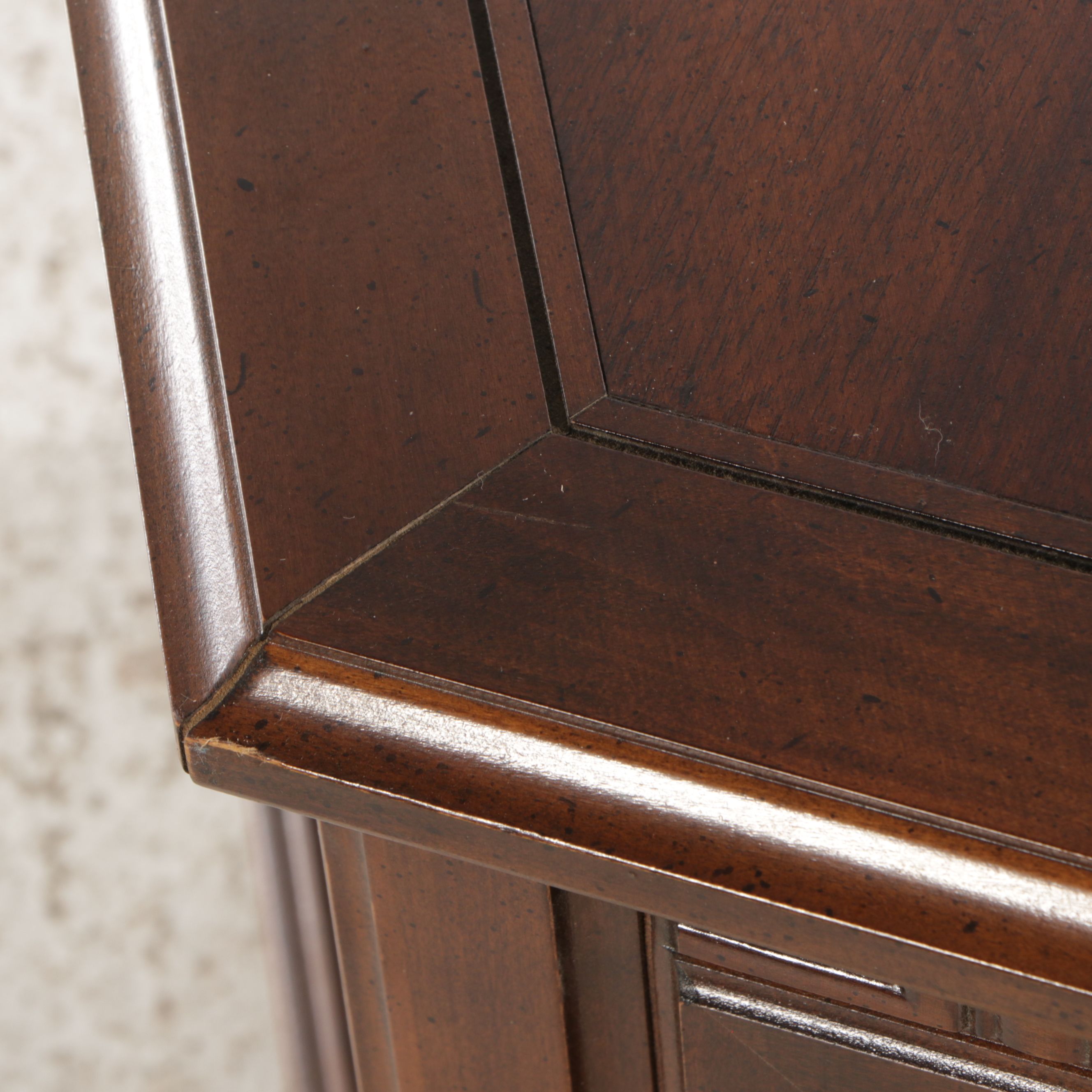 Mersman Mediterranean Style Walnut Finished End Table, Mid-20th Century