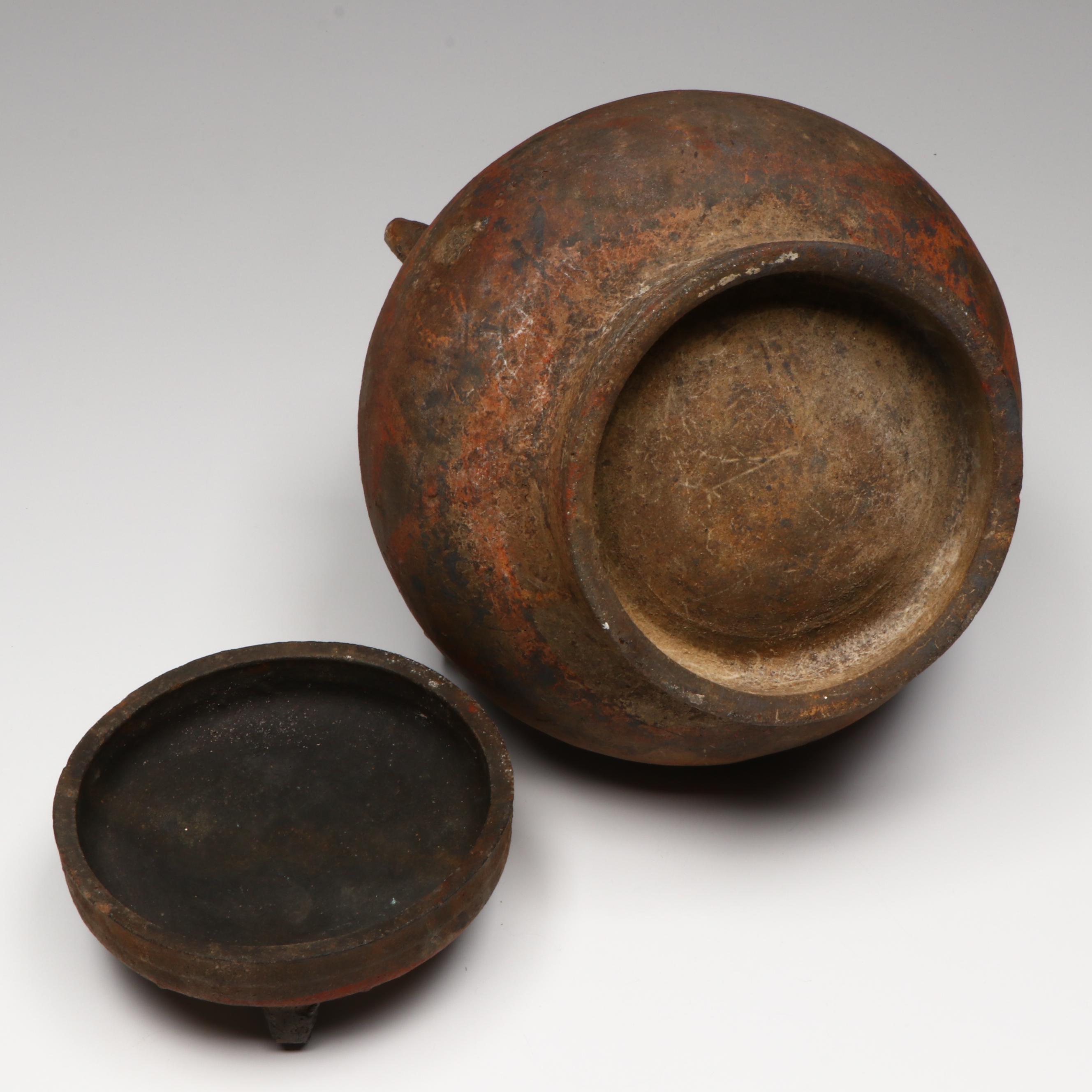 Chinese Han Dynasty Polychrome Pottery Lidded Jar