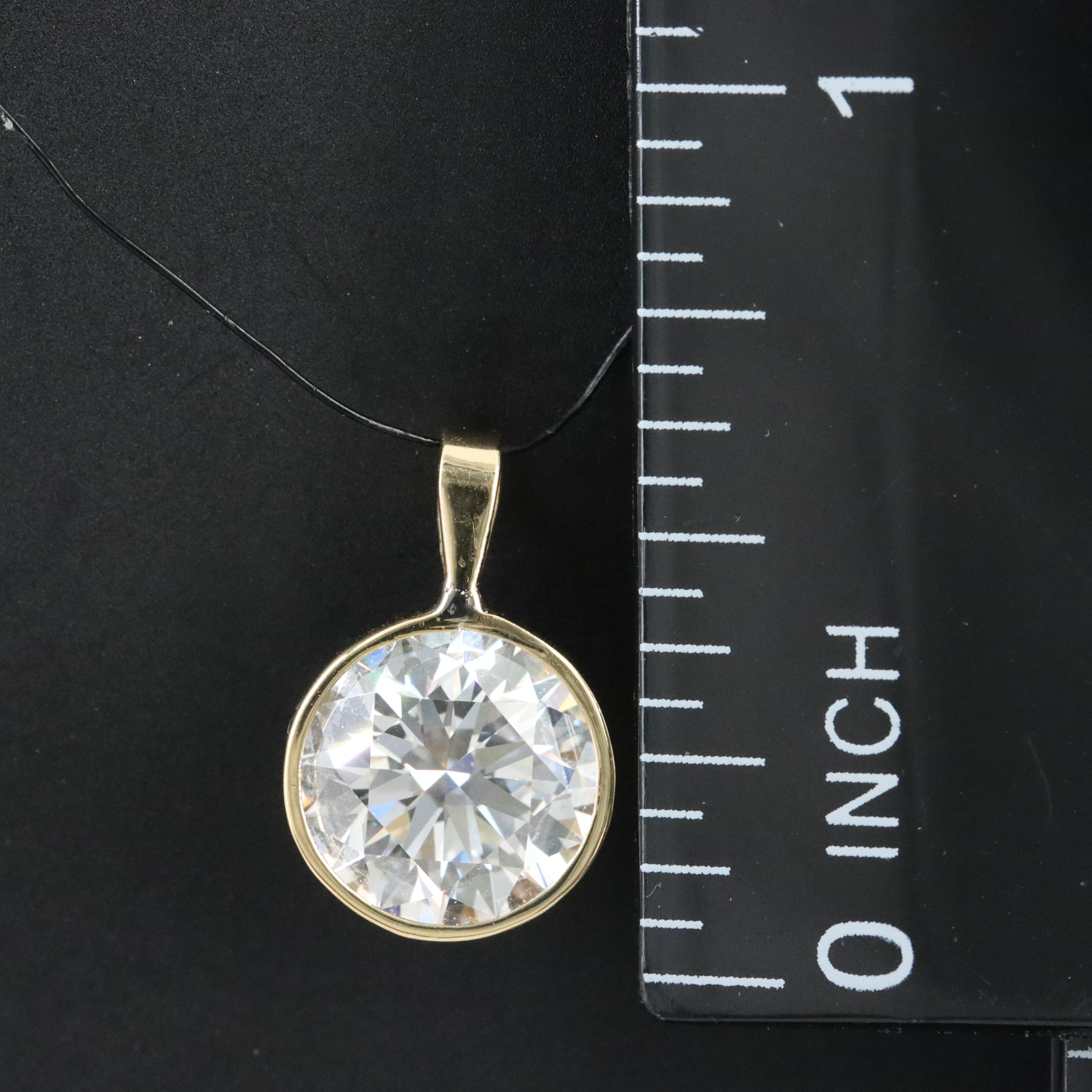 18K 2.53 CT Lab Grown Diamond Pendant with IGI Report
