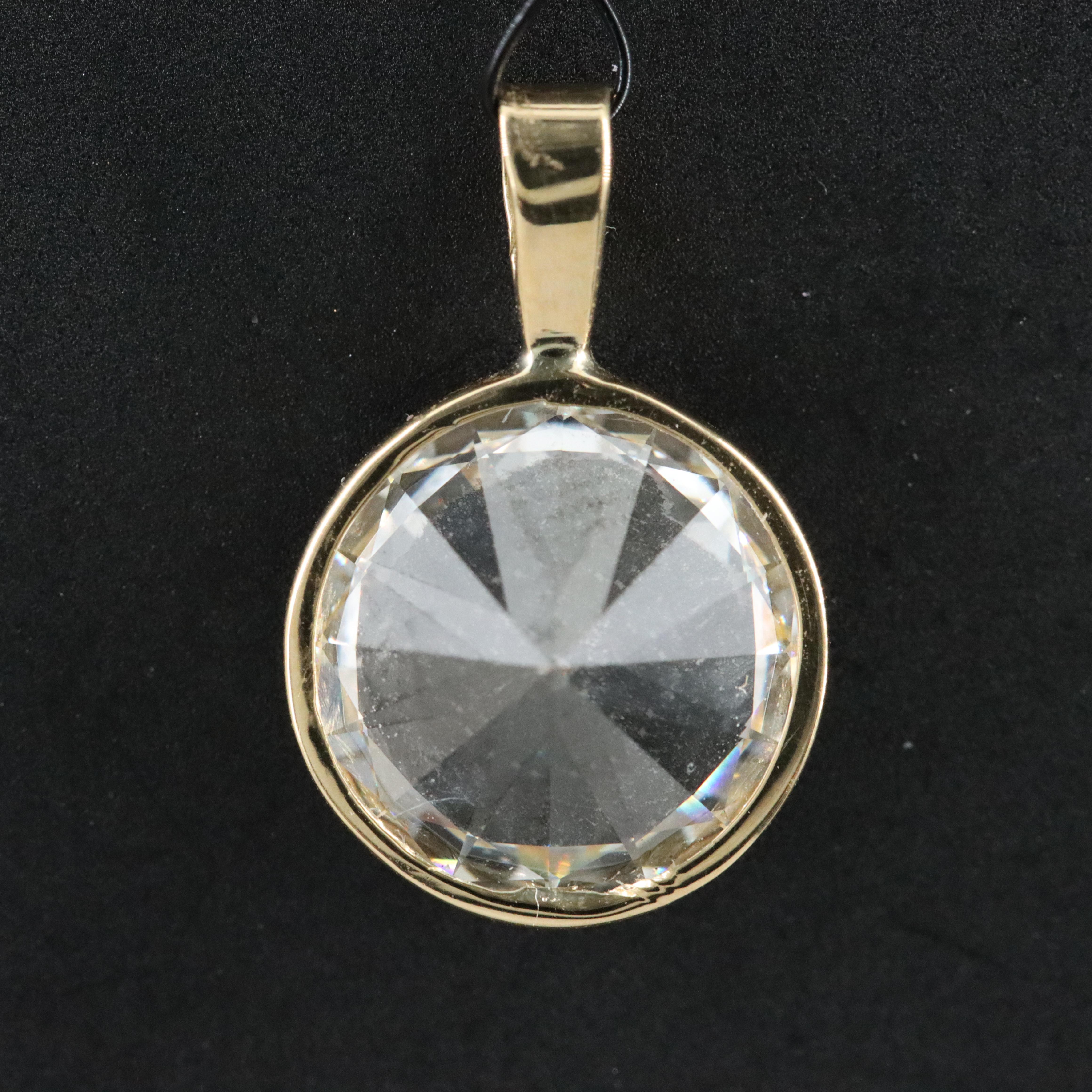 18K 2.57 CT Lab Grown Diamond Pendant with IGI Report