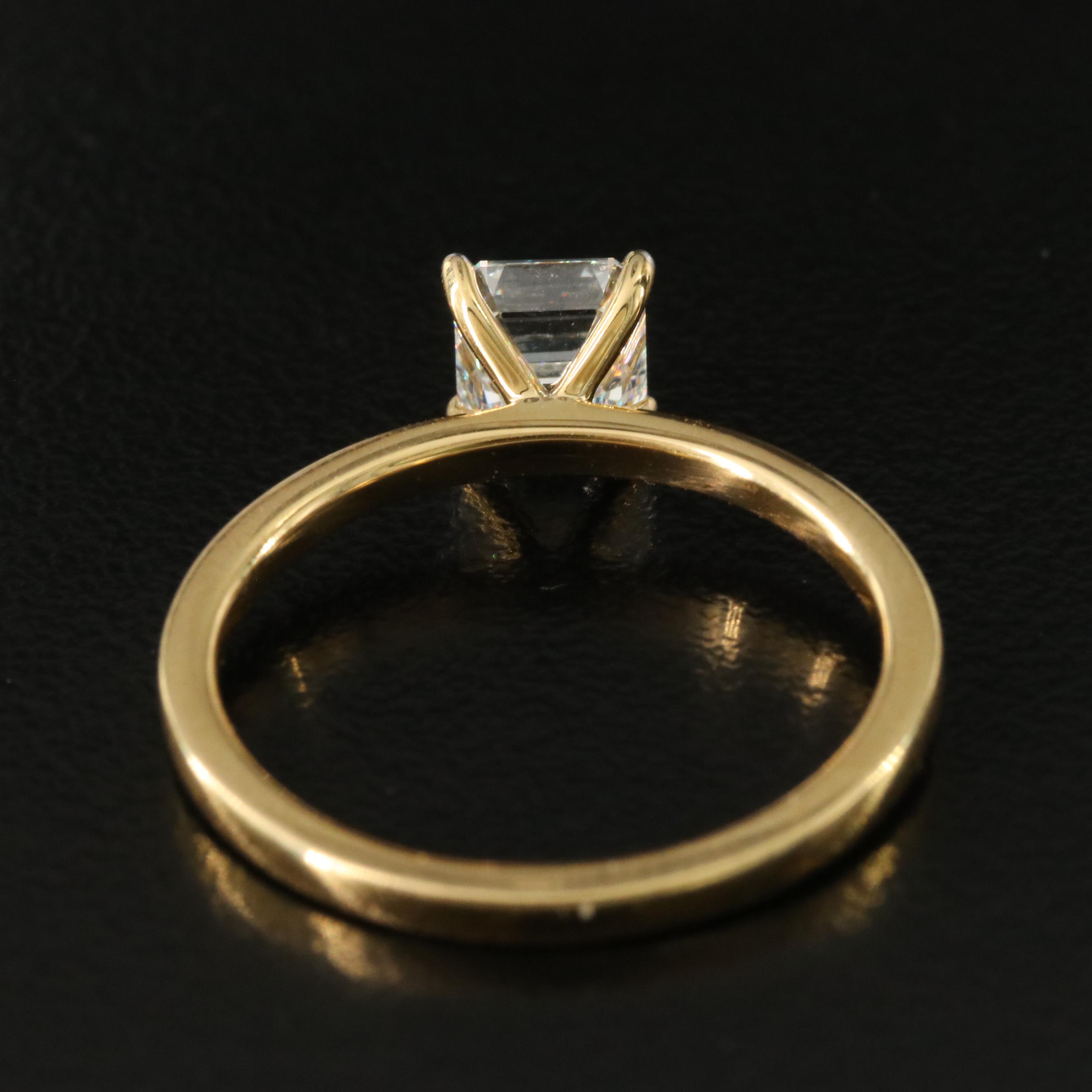 18K 0.90 CT Internally Flawless Diamond Ring with GIA Report