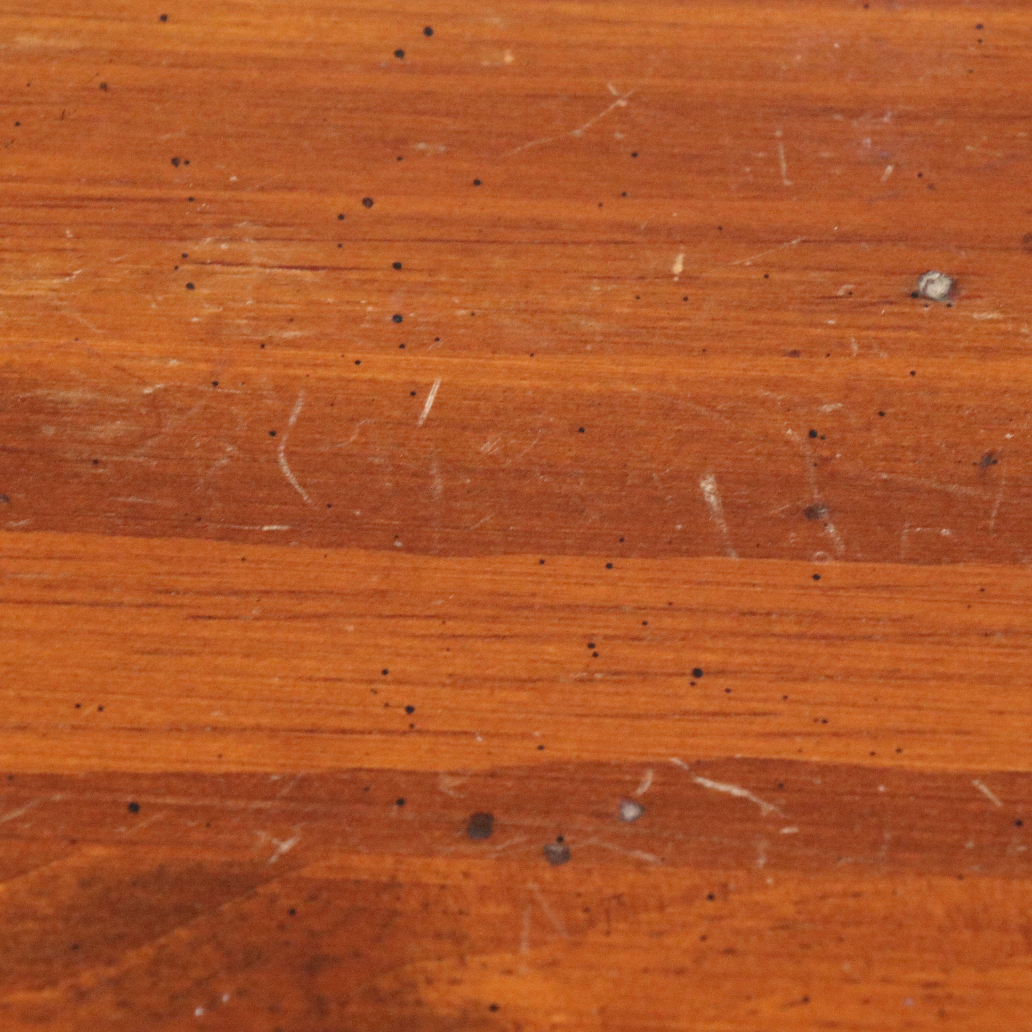 Ethan Allen Colonial Style Wooden Side Table, Mid to Late 20th Century