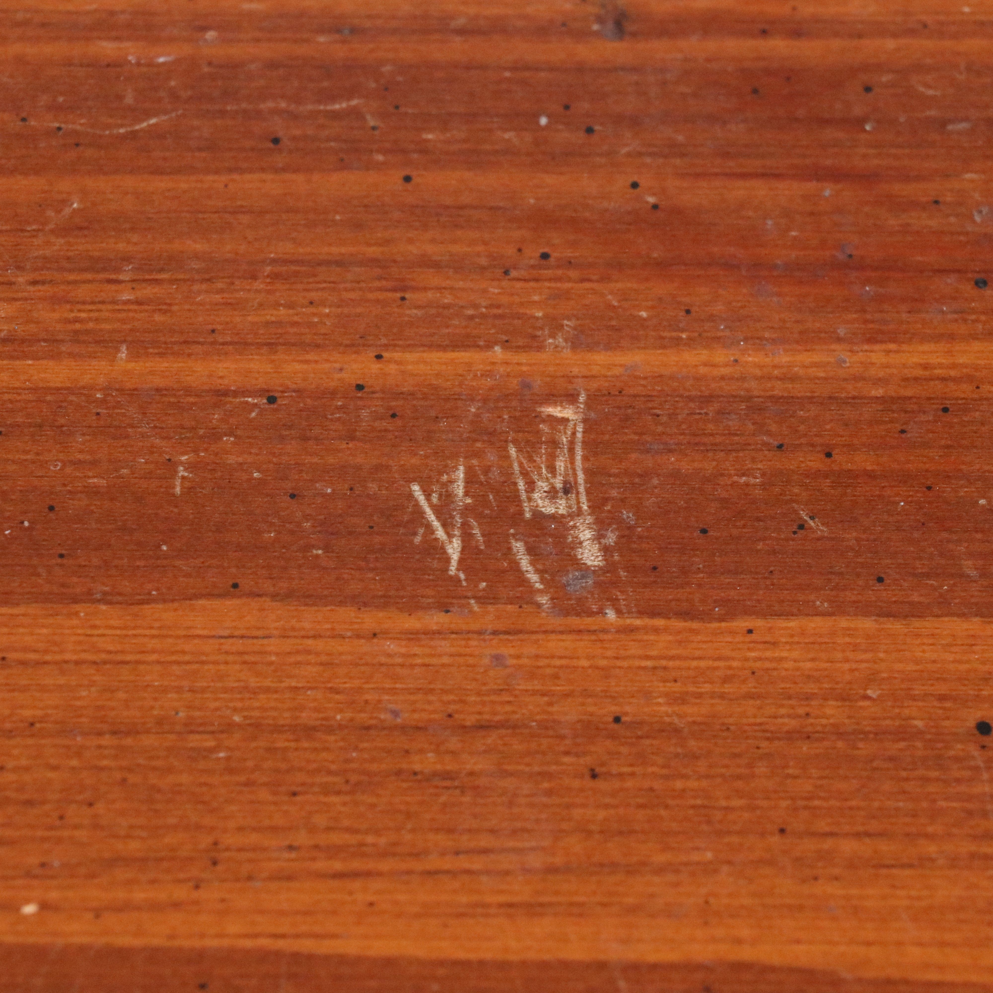 Ethan Allen Colonial Style Wooden Side Table, Mid to Late 20th Century