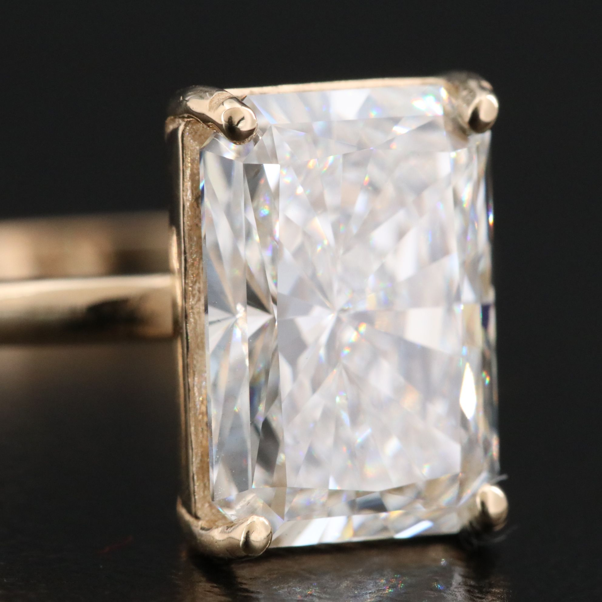 14K 4.03 CT Lab Grown Diamond Solitaire Ring with IGI Report