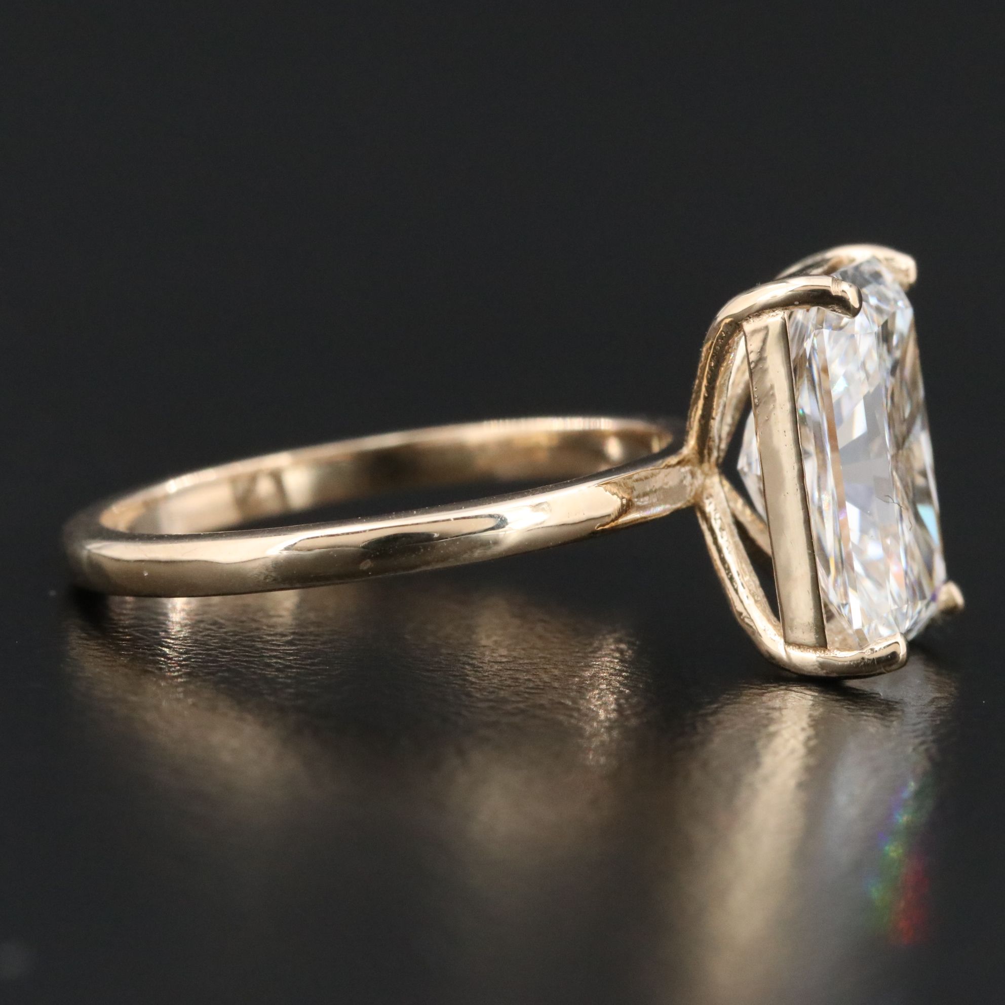 14K 4.03 CT Lab Grown Diamond Solitaire Ring with IGI Report