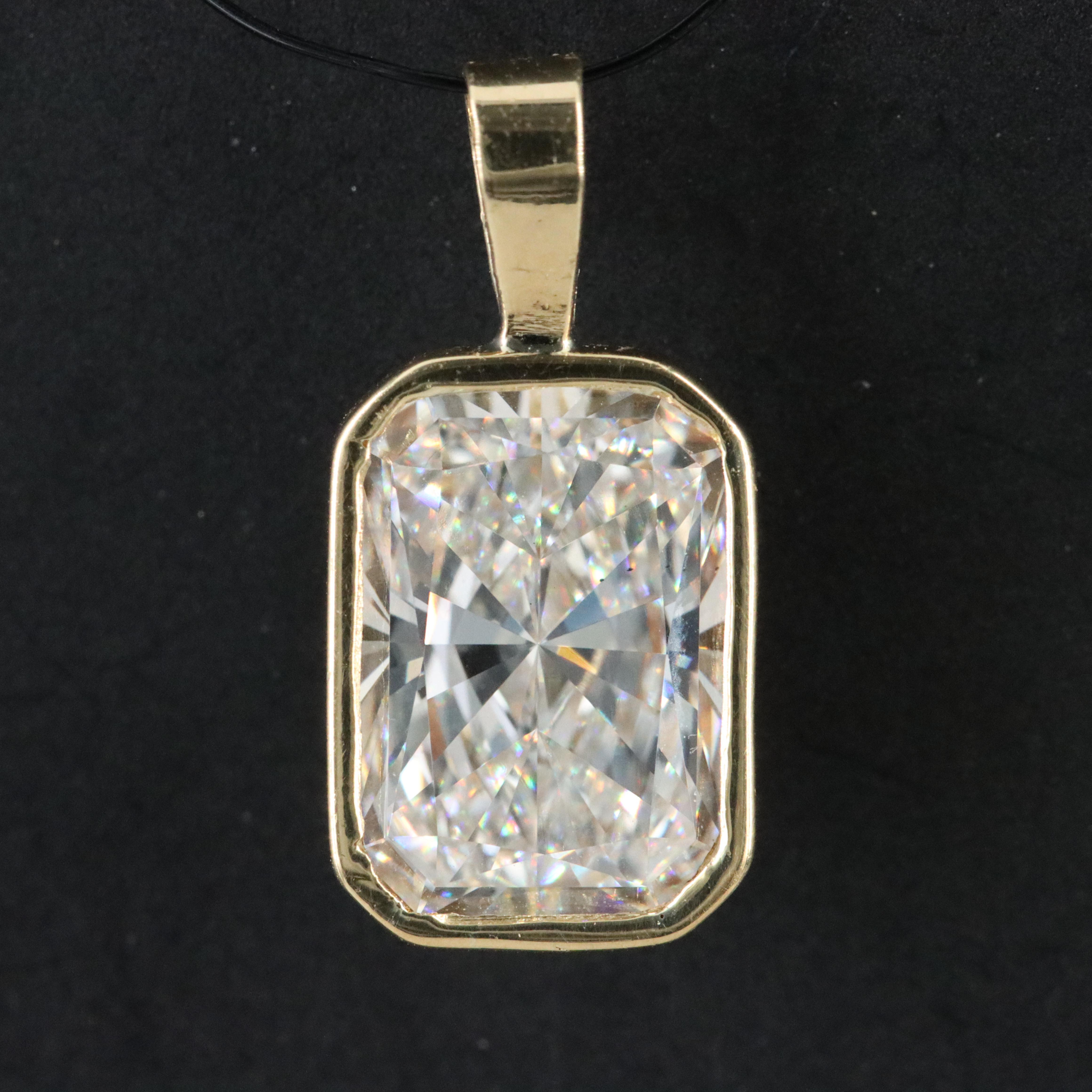 18K 2.03 CT Lab Grown Diamond Pendant with IGI Report