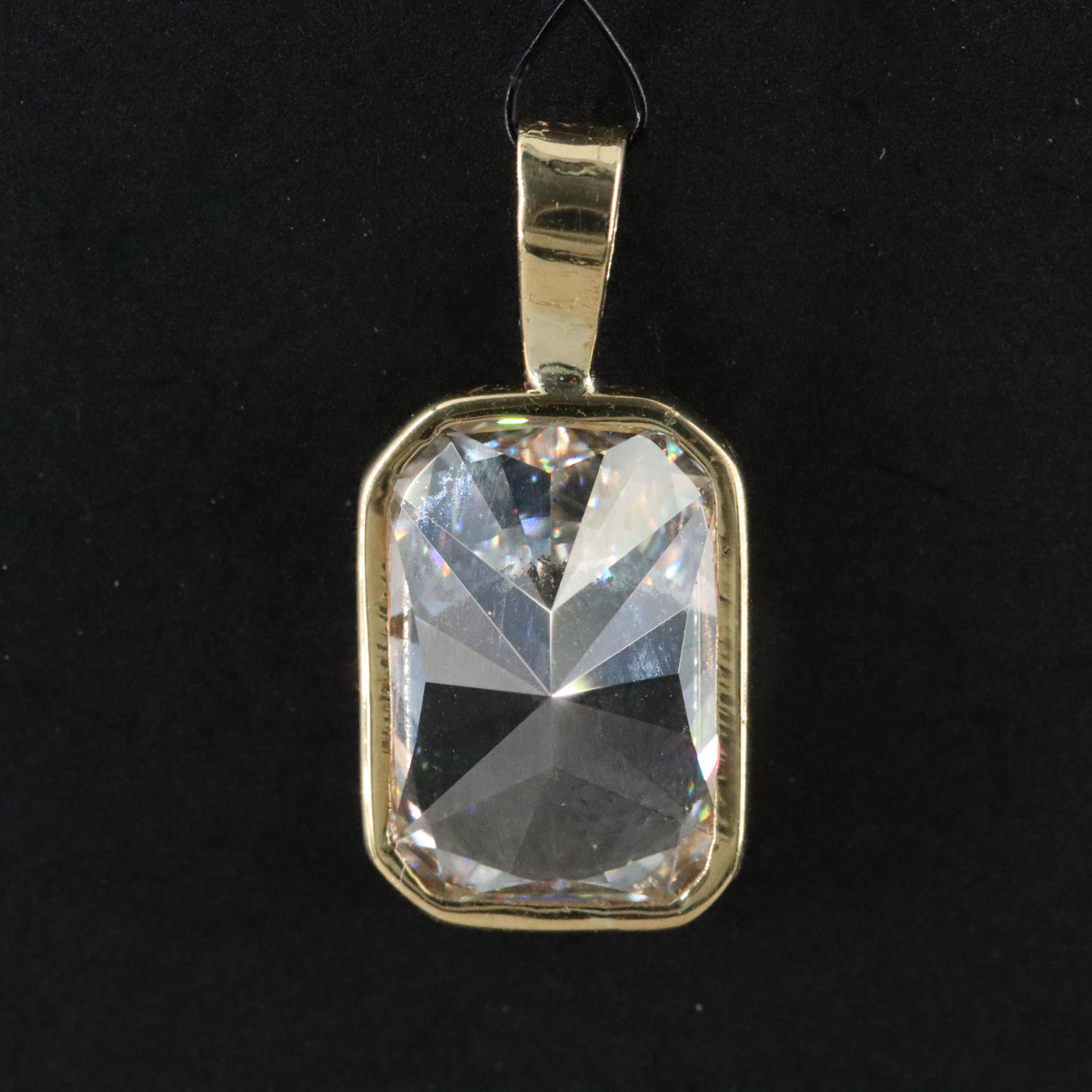 18K 2.03 CT Lab Grown Diamond Pendant with IGI Report