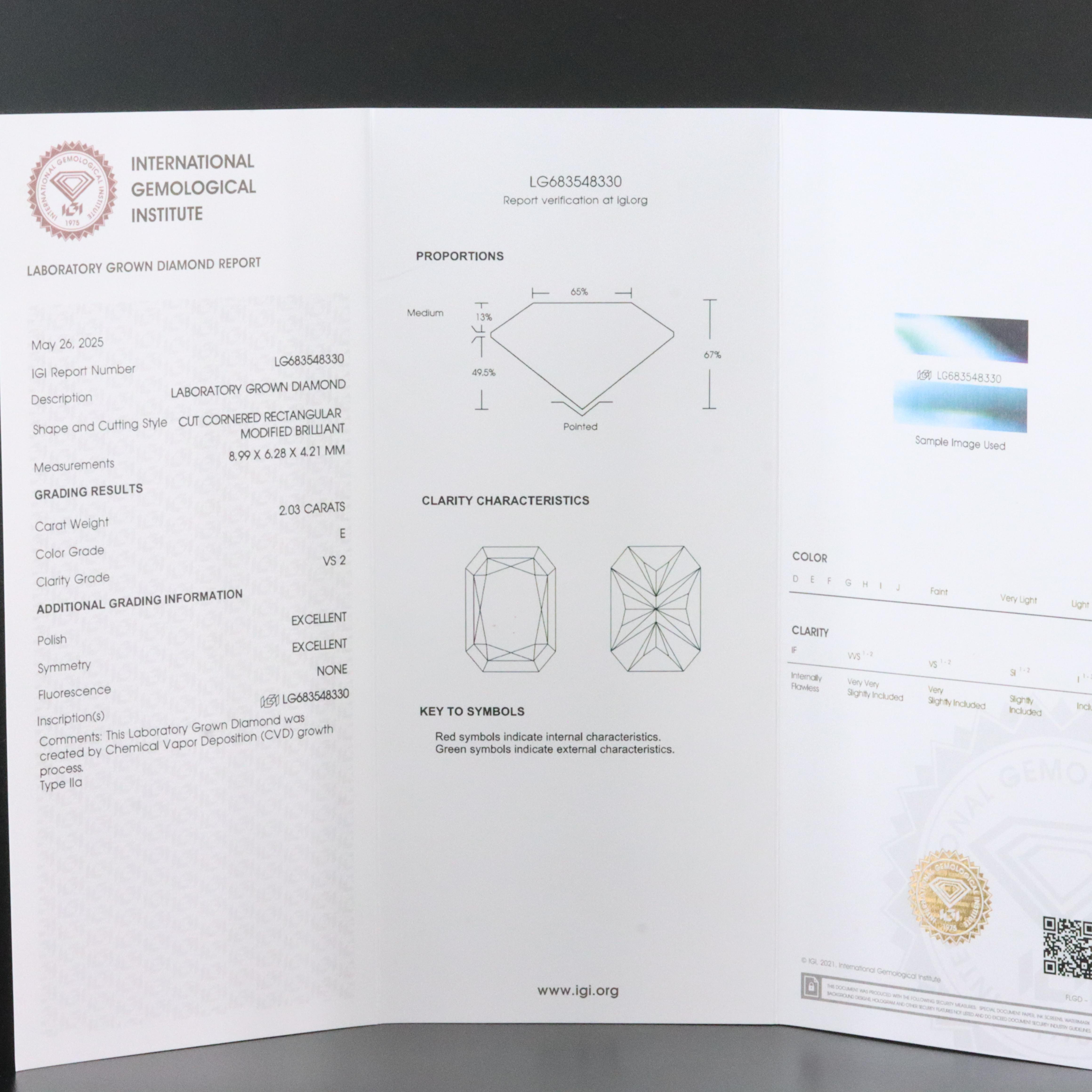 18K 2.03 CT Lab Grown Diamond Pendant with IGI Report