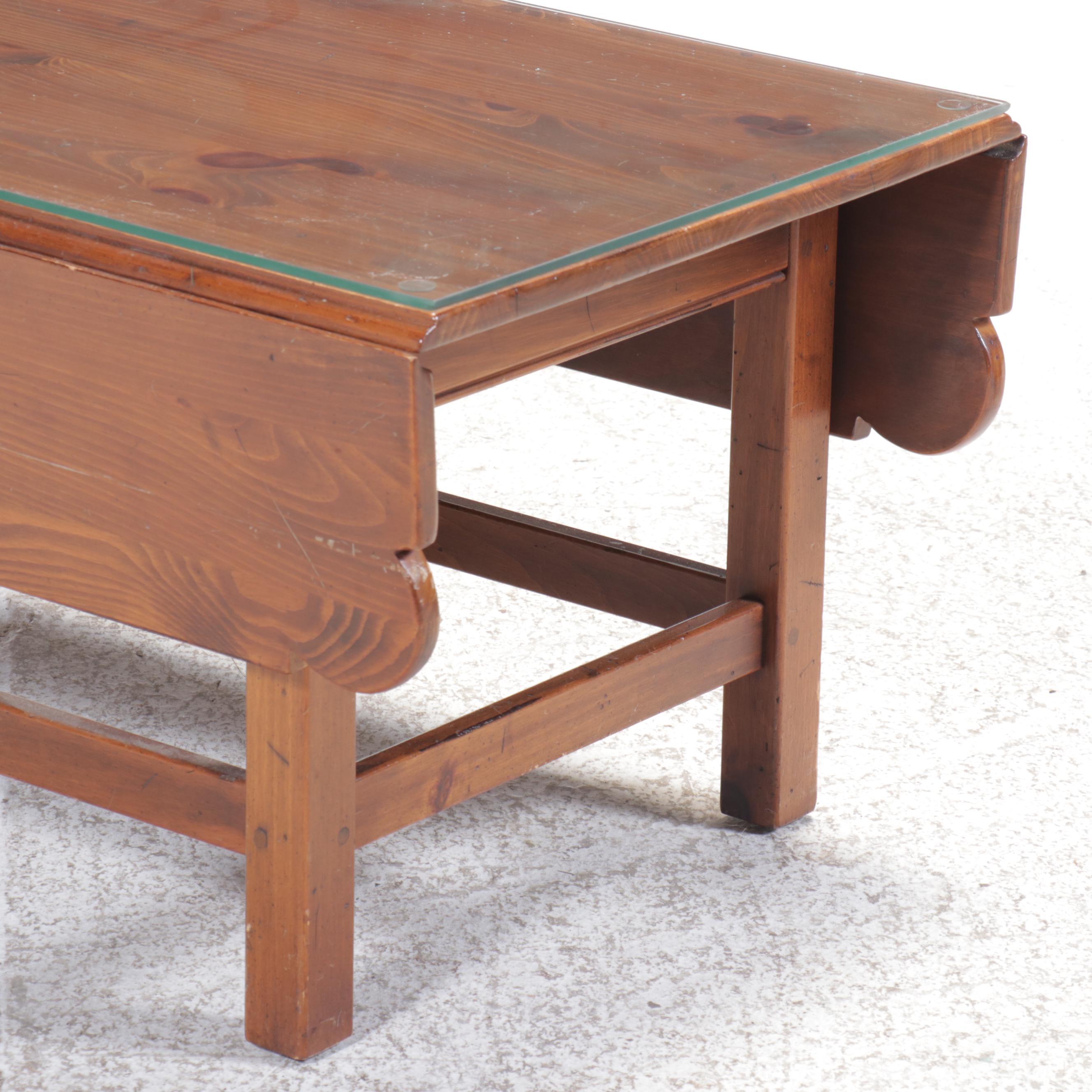 Early American Style Pine Drop-Leaf Coffee Table with Glass Top, 20th Century