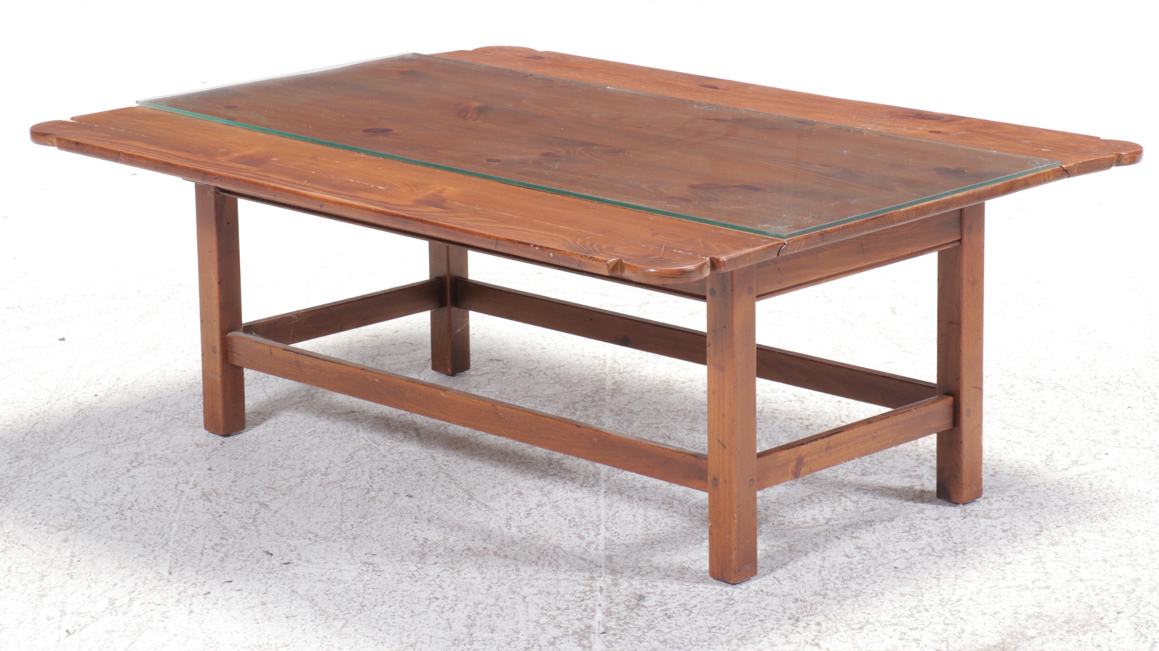 Early American Style Pine Drop-Leaf Coffee Table with Glass Top, 20th Century