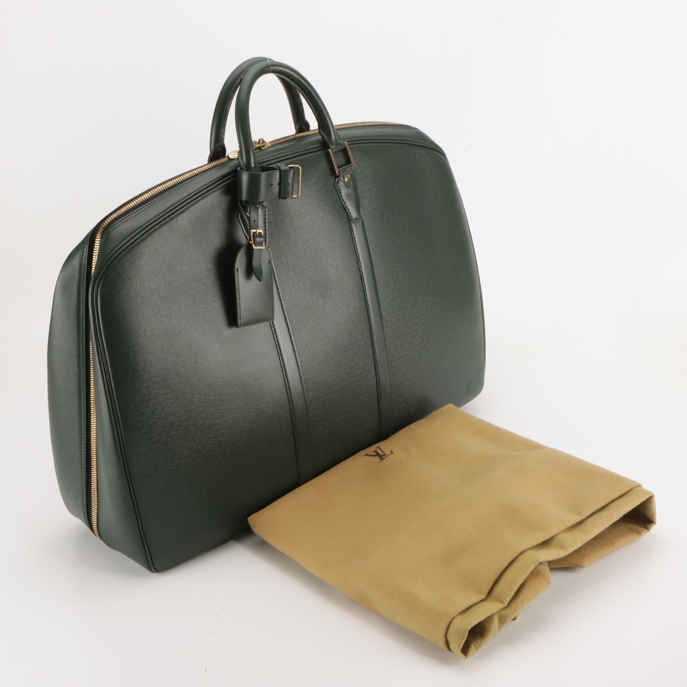 Louis Vuitton Helanga 1 Poche Travel Bag in Borneo Green Taïga Leather