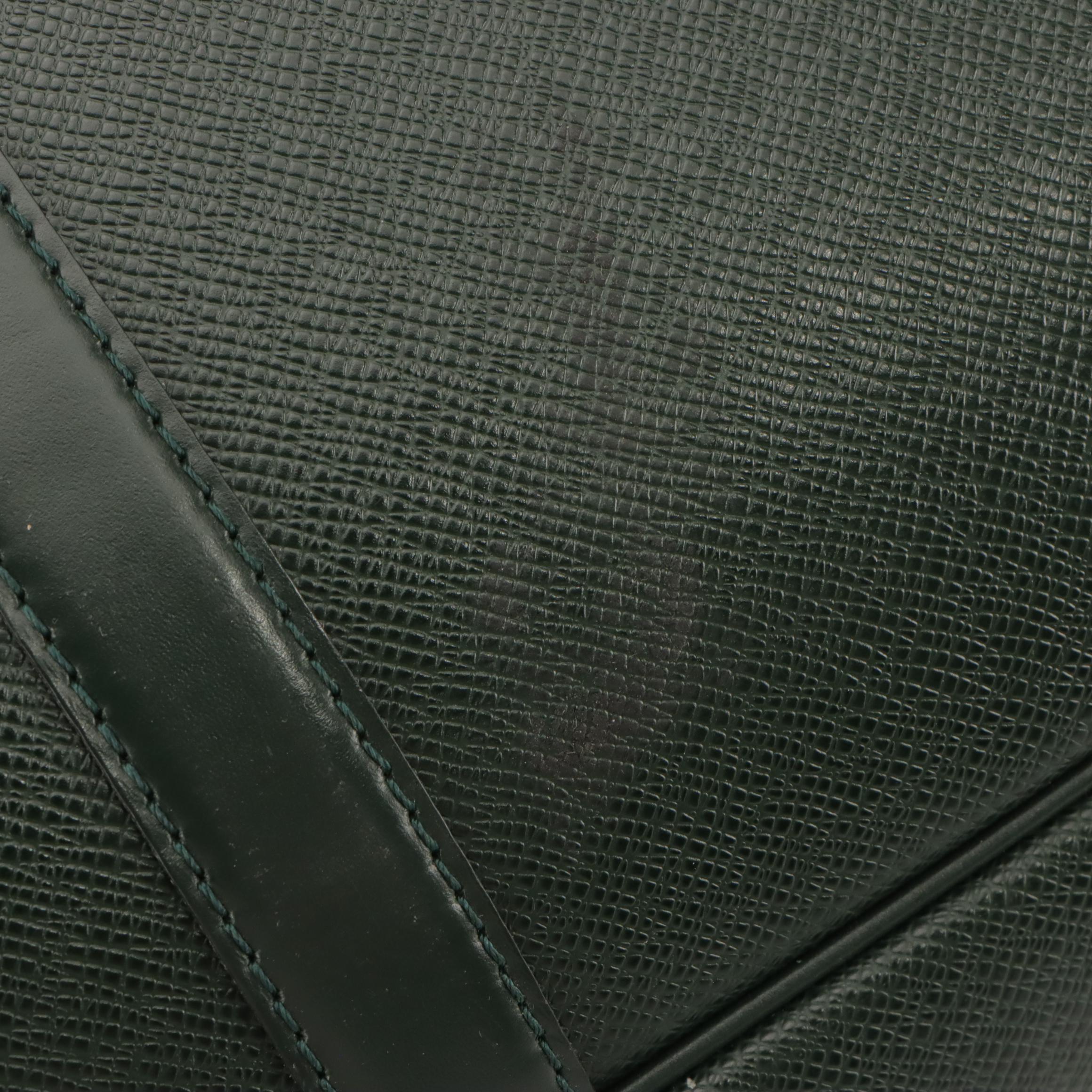 Louis Vuitton Helanga 1 Poche Travel Bag in Borneo Green Taïga Leather