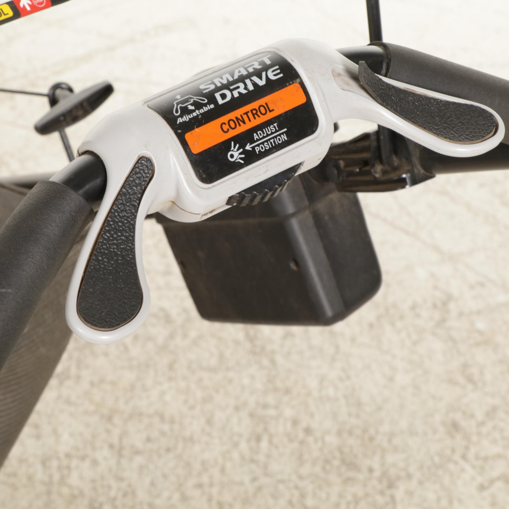 Honda HRR216VLA Gas Powered Lawnmower, 2015