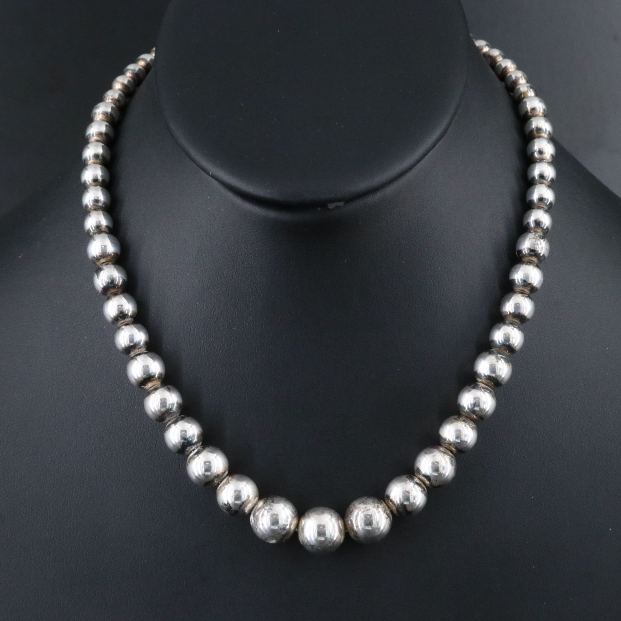 Tiffany & Co. HardWear Sterling Graduated Ball Necklace