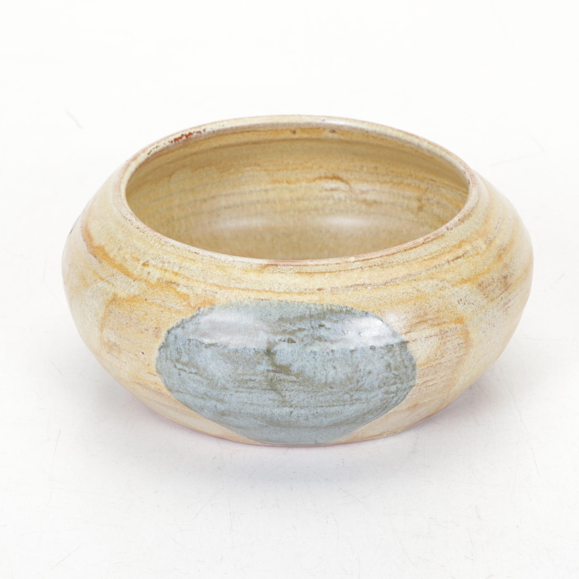 Hand-Thrown Pottery Bowls with Francoma Vase, Late 20th Century