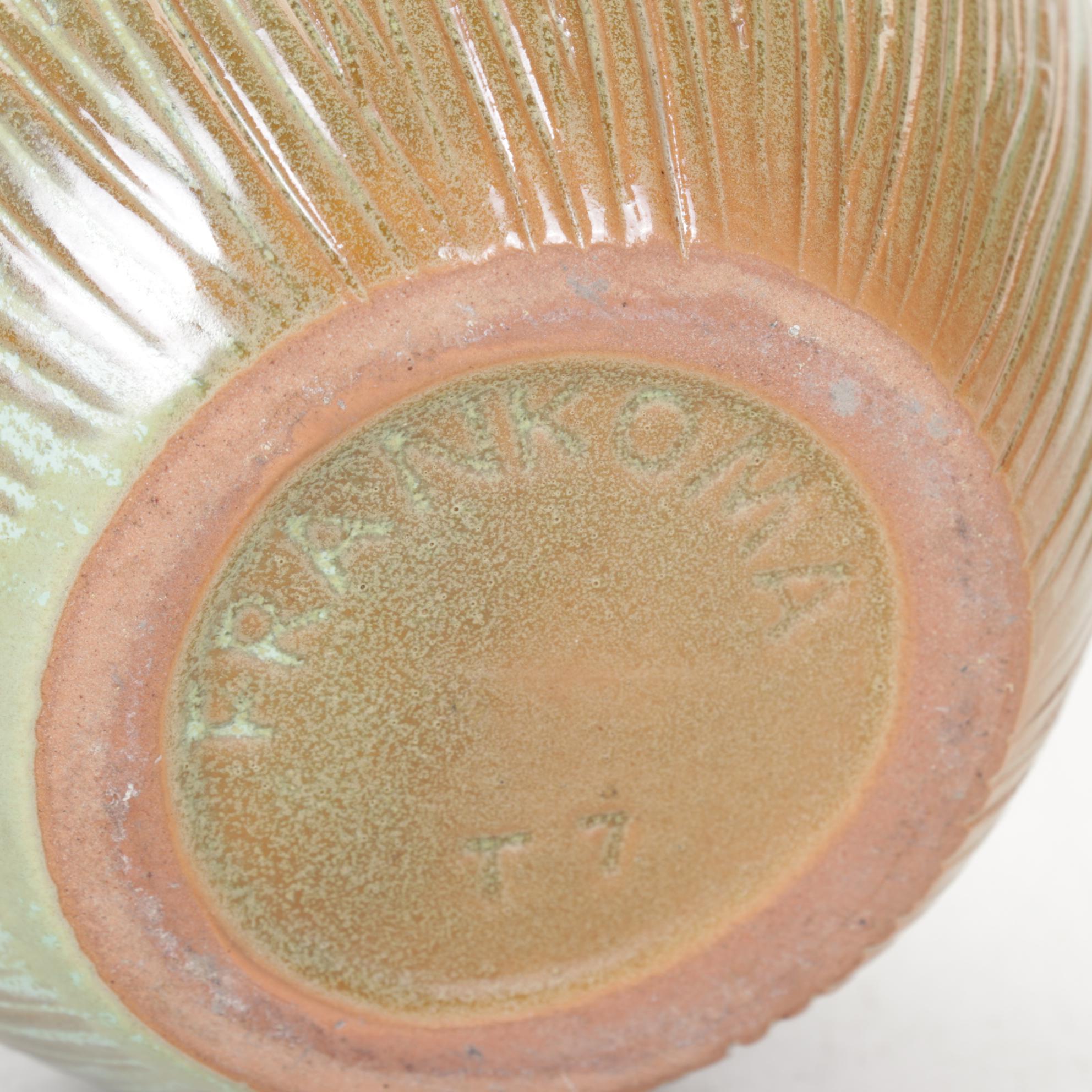 Hand-Thrown Pottery Bowls with Francoma Vase, Late 20th Century