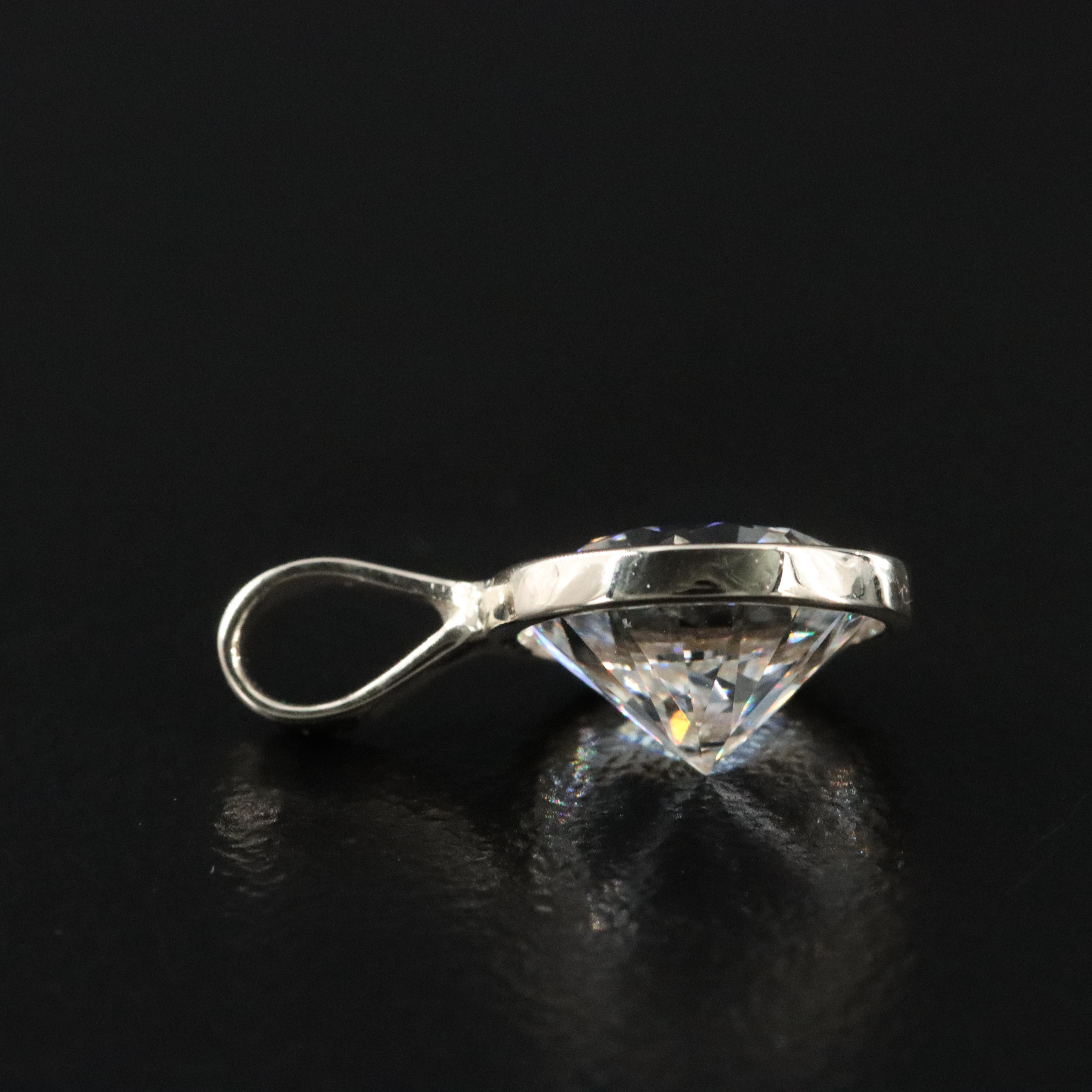 14K 2.07 CT Lab Grown Diamond Pendant with IGI Report