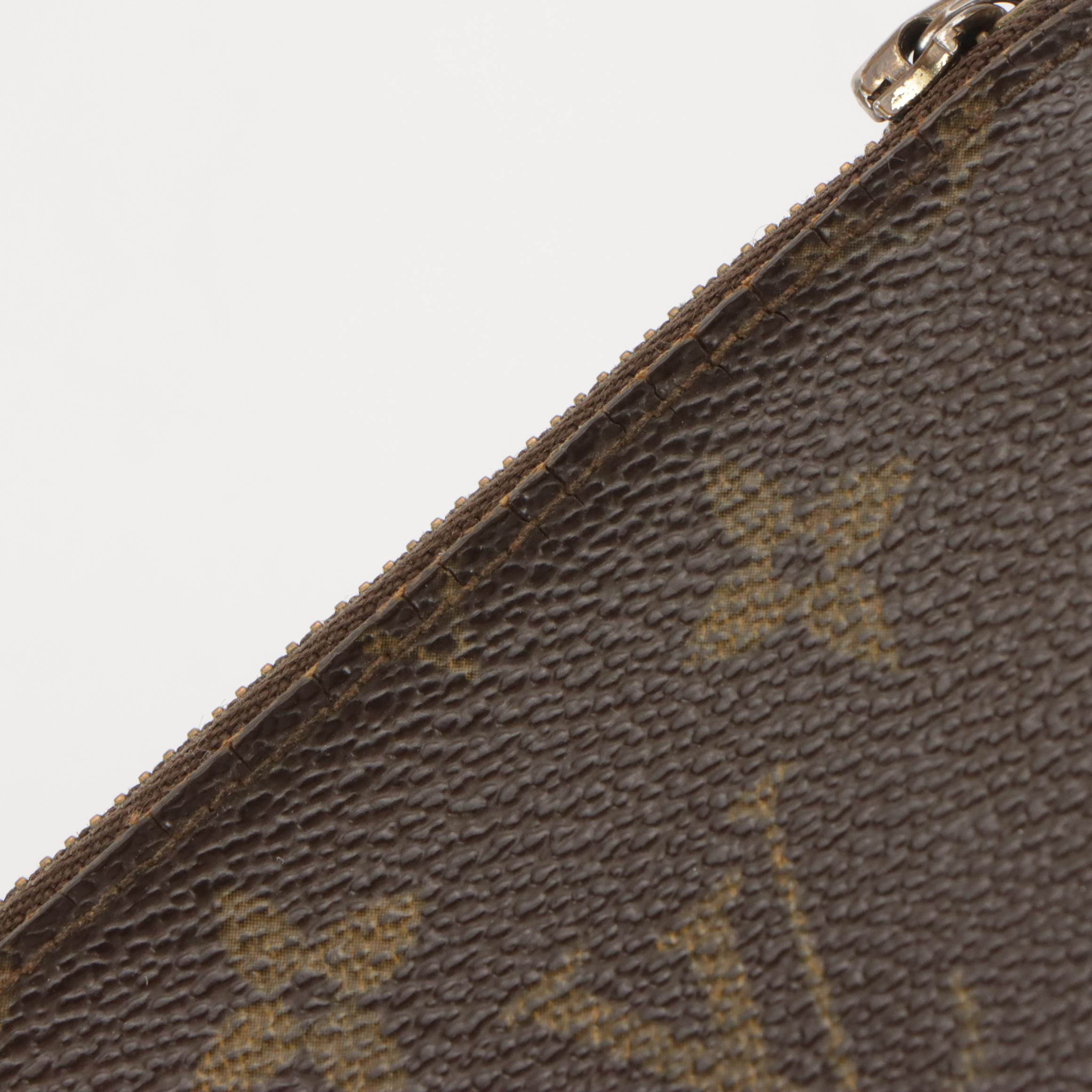 Louis Vuitton Pochette Clés Zip Pouch in Monogram Canvas