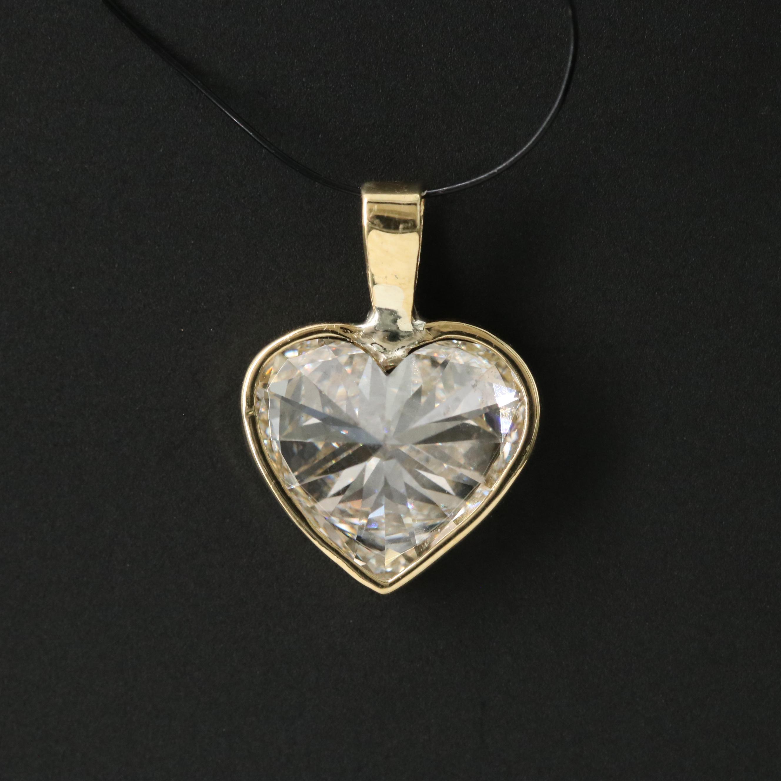 18K 2.06 CT Lab Grown Diamond Pendant with IGI Report