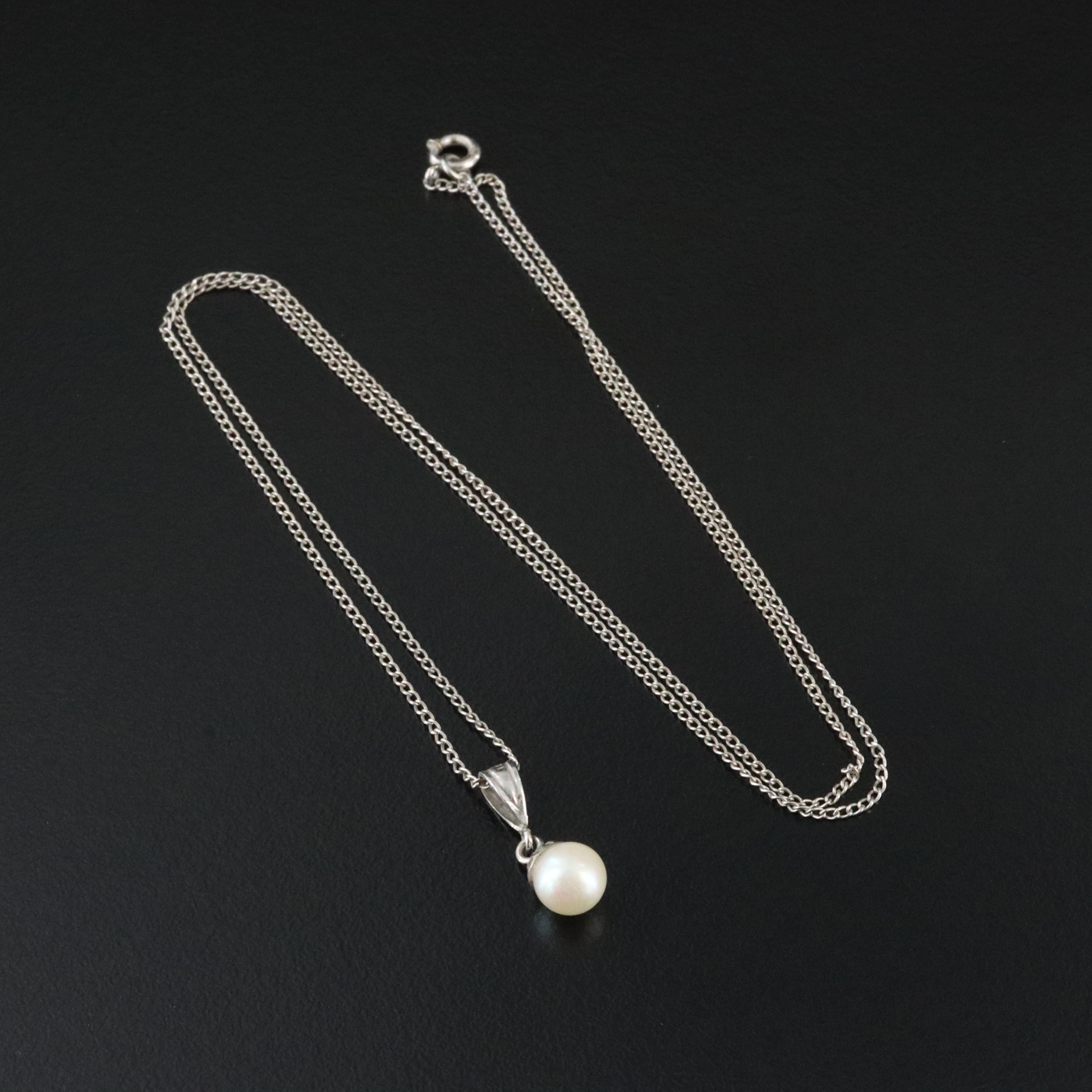 10K Pearl Pendant Necklace