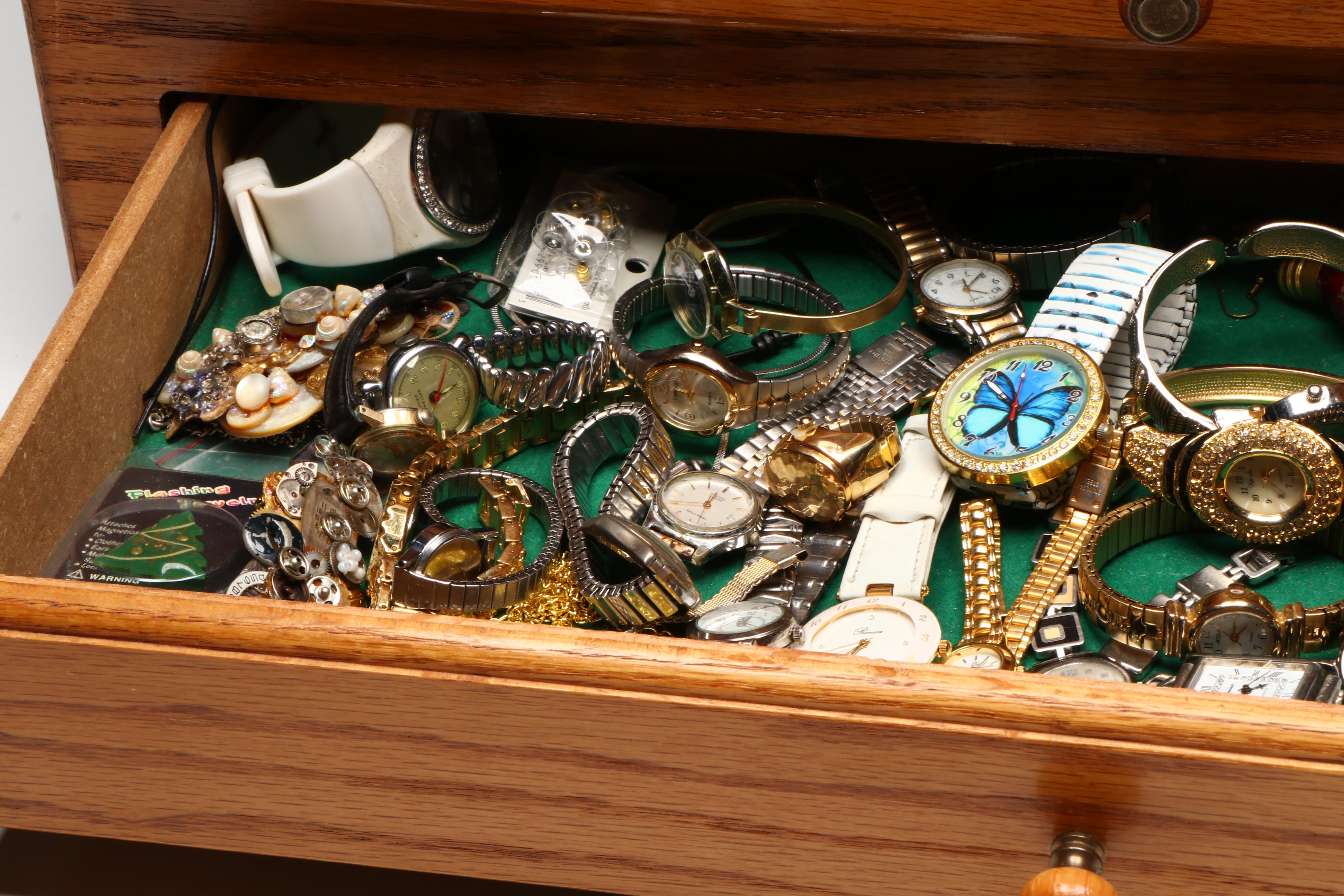 Uncommon Discoveries: Jewelry Collection